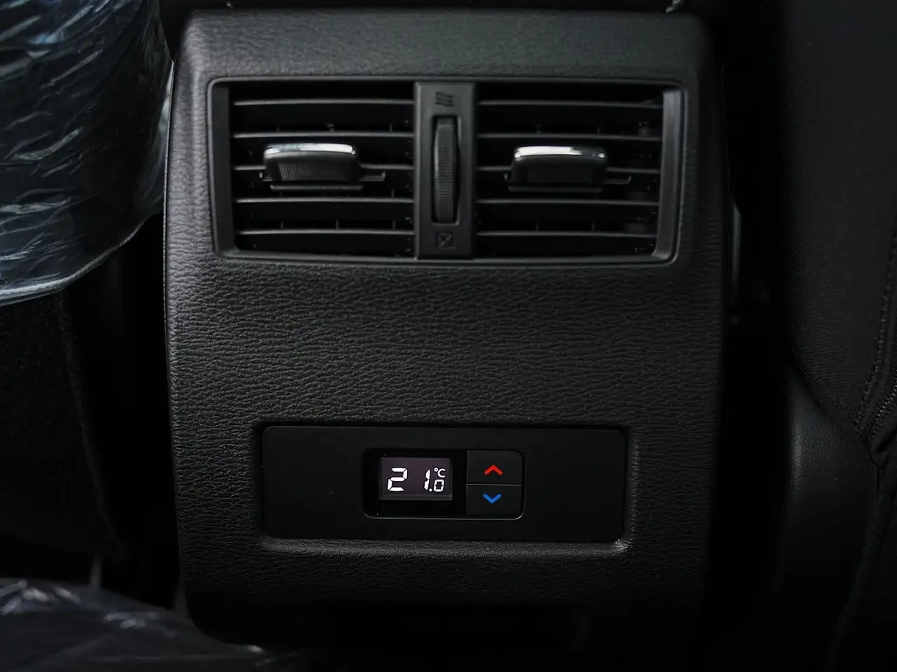 Mitsubishi Outlander снимка Mitsubishi Outlander