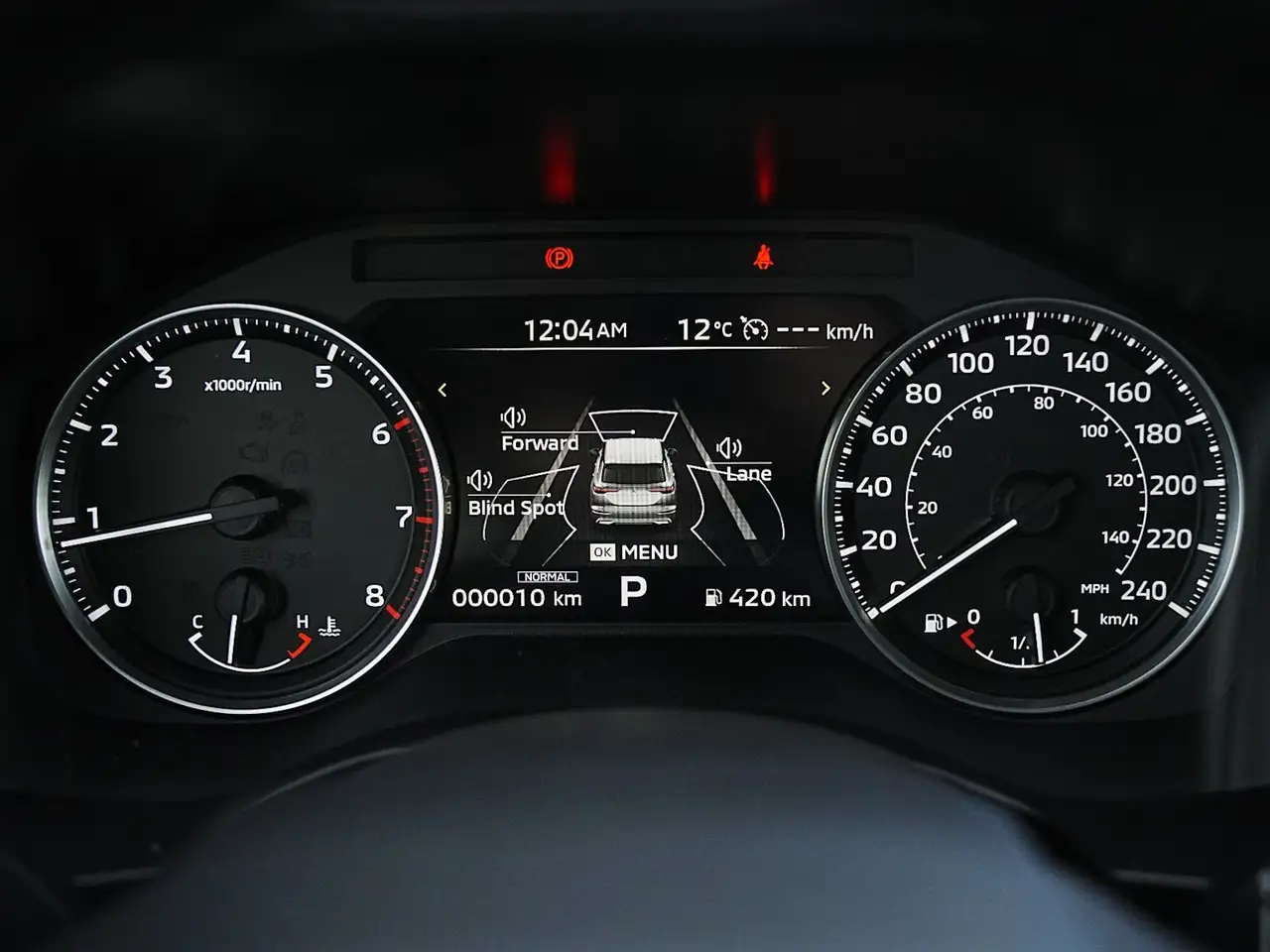 Mitsubishi Outlander снимка Mitsubishi Outlander