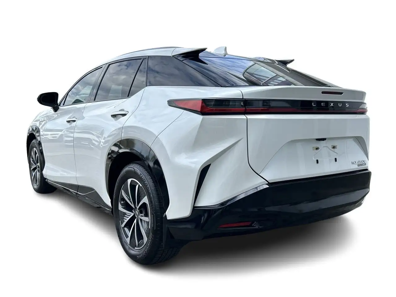 Lexus RZ снимка Lexus RZ