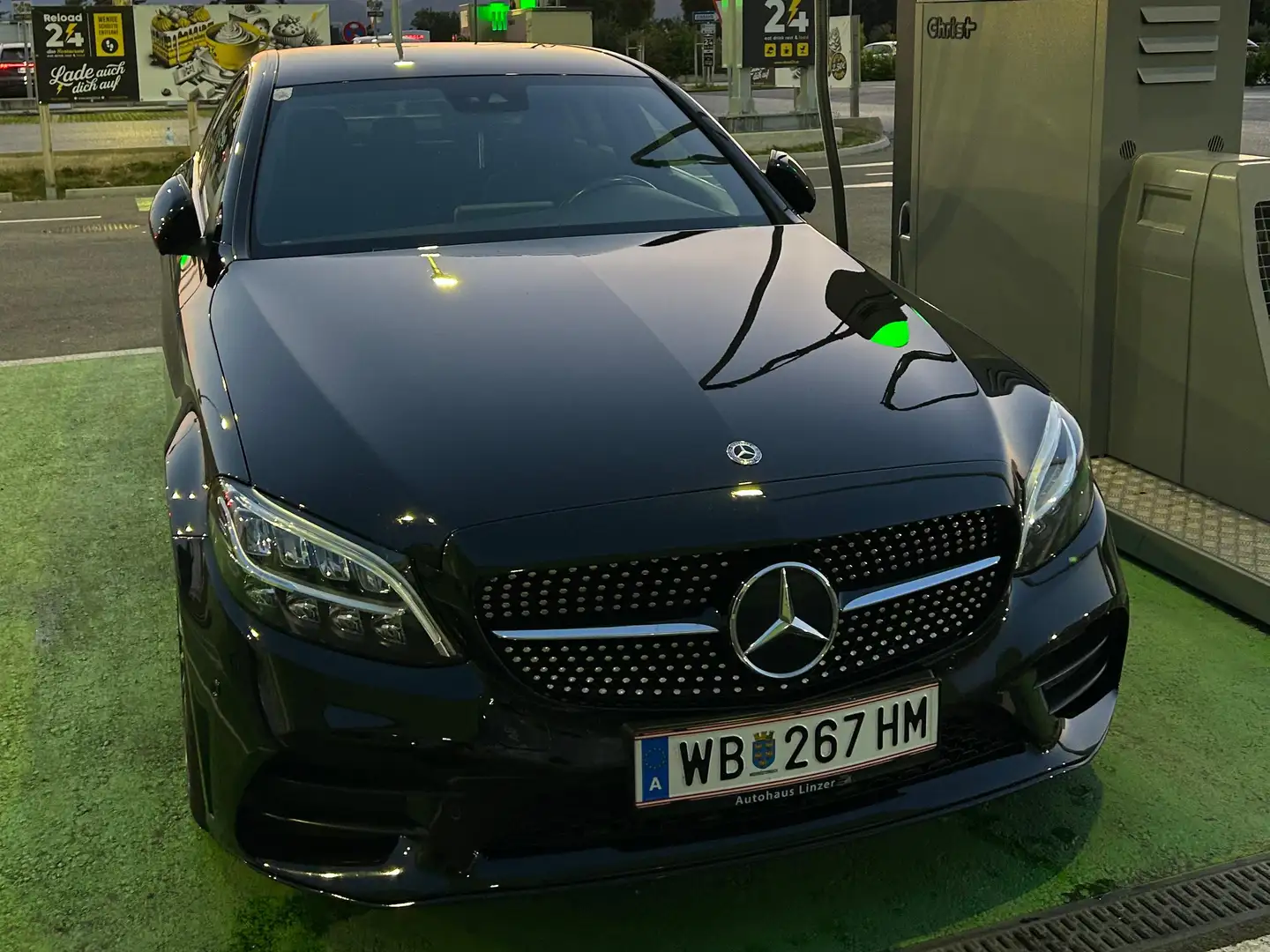 Mercedes-Benz C 220 W205 C220d AMG Line Schwarz - 1