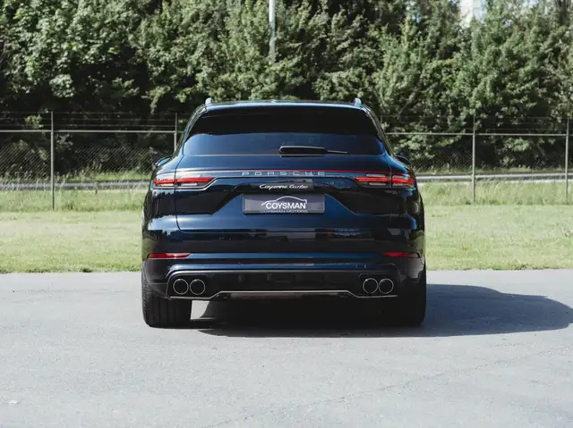 Porsche Cayenne view 5