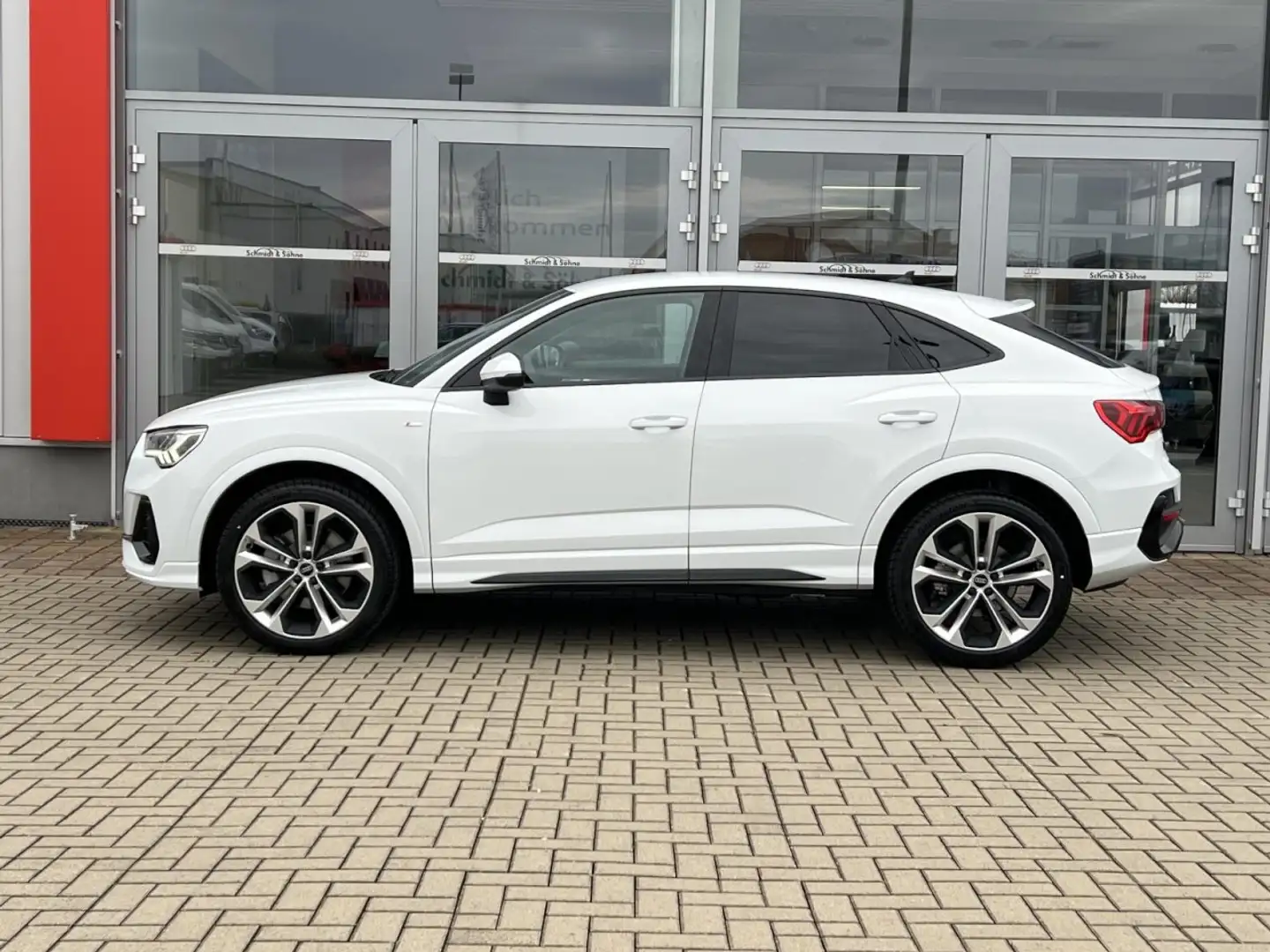 Audi Q3 Sportback S line 40 TDI quattro S tronic STHZ Weiß - 2