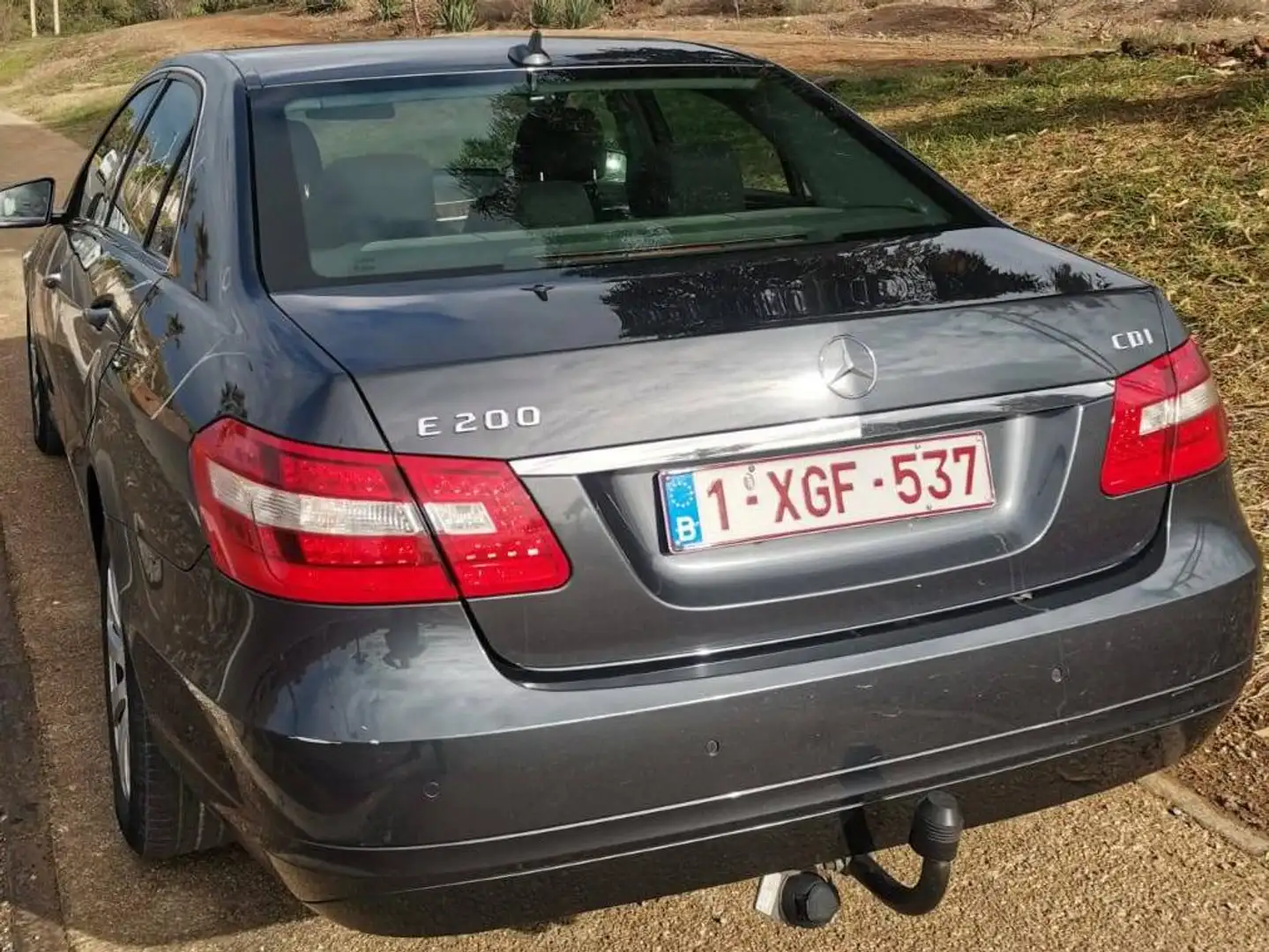 Mercedes-Benz E 200 E 200CDI BE Aut. Gris - 2