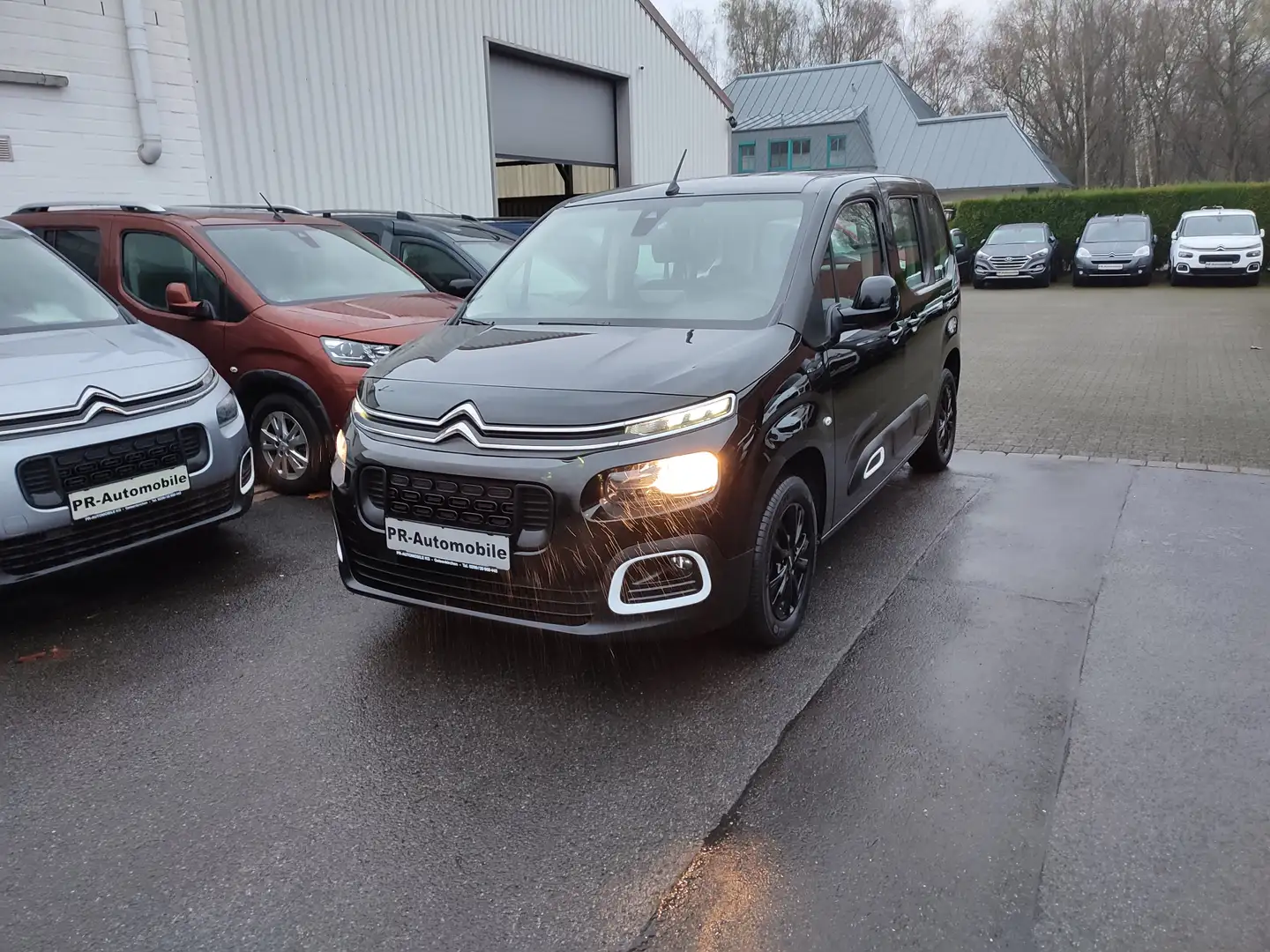 Citroen Berlingo M 110 Klimaaut/Navi/Alu/Sitzhzg/Tempomat Schwarz - 1