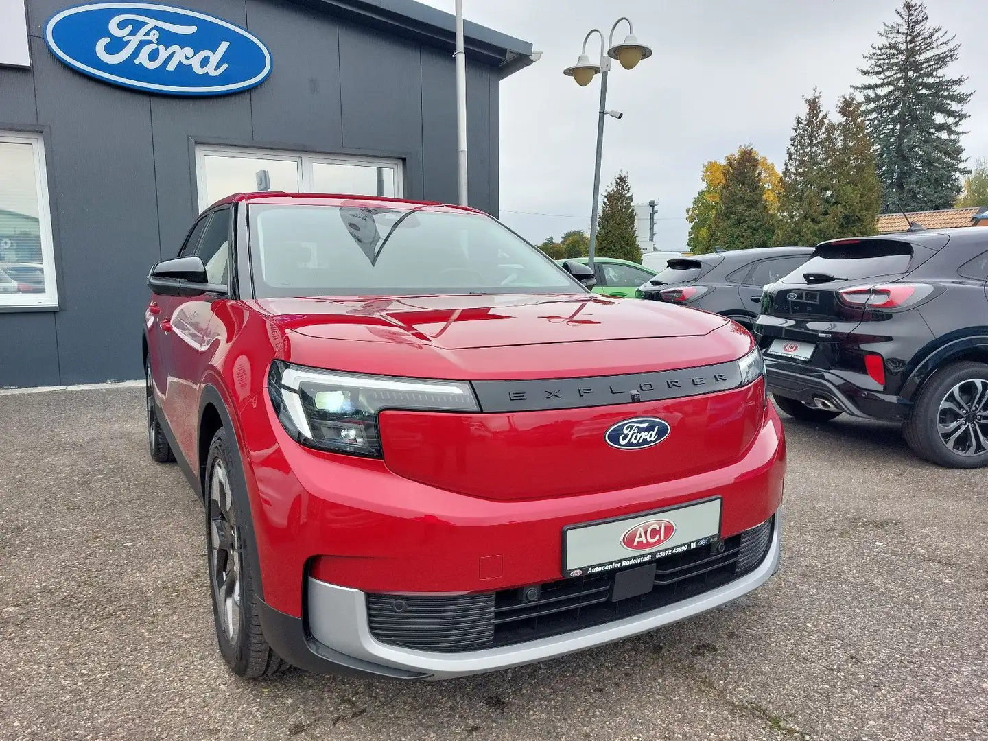 Ford Explorer Premium RWD 77KWH Assistenzsysteme/FGS Rot - 2