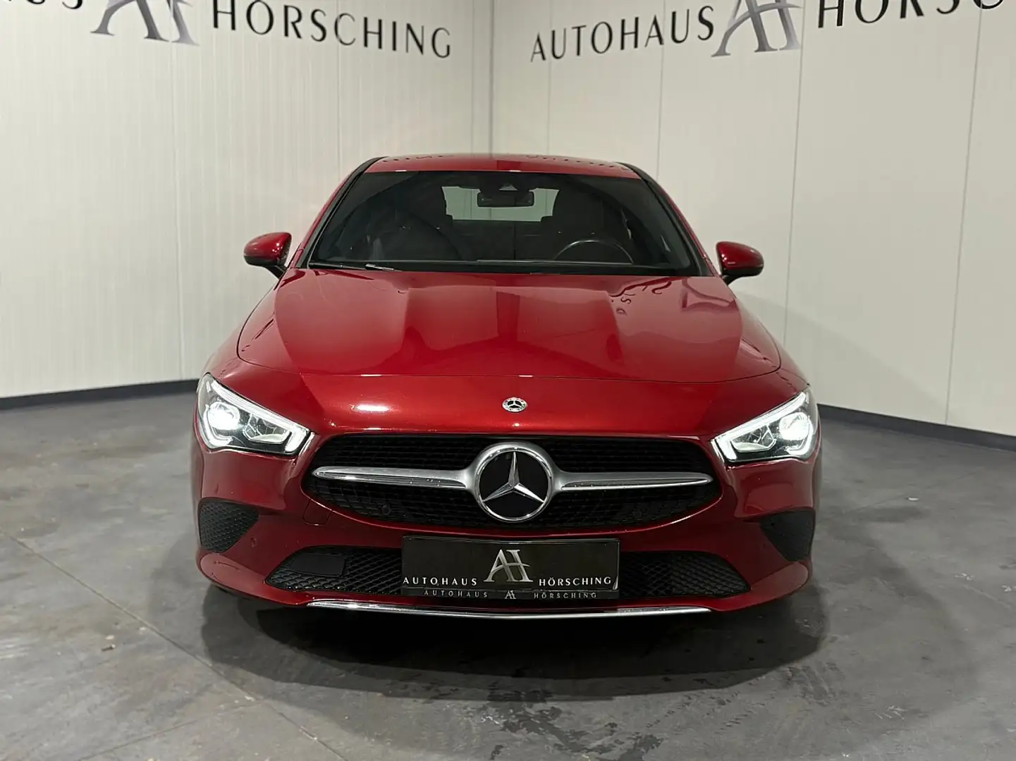 Mercedes-Benz CLA 180 d ///Ambiente///Sitzheizung/// Rood - 2
