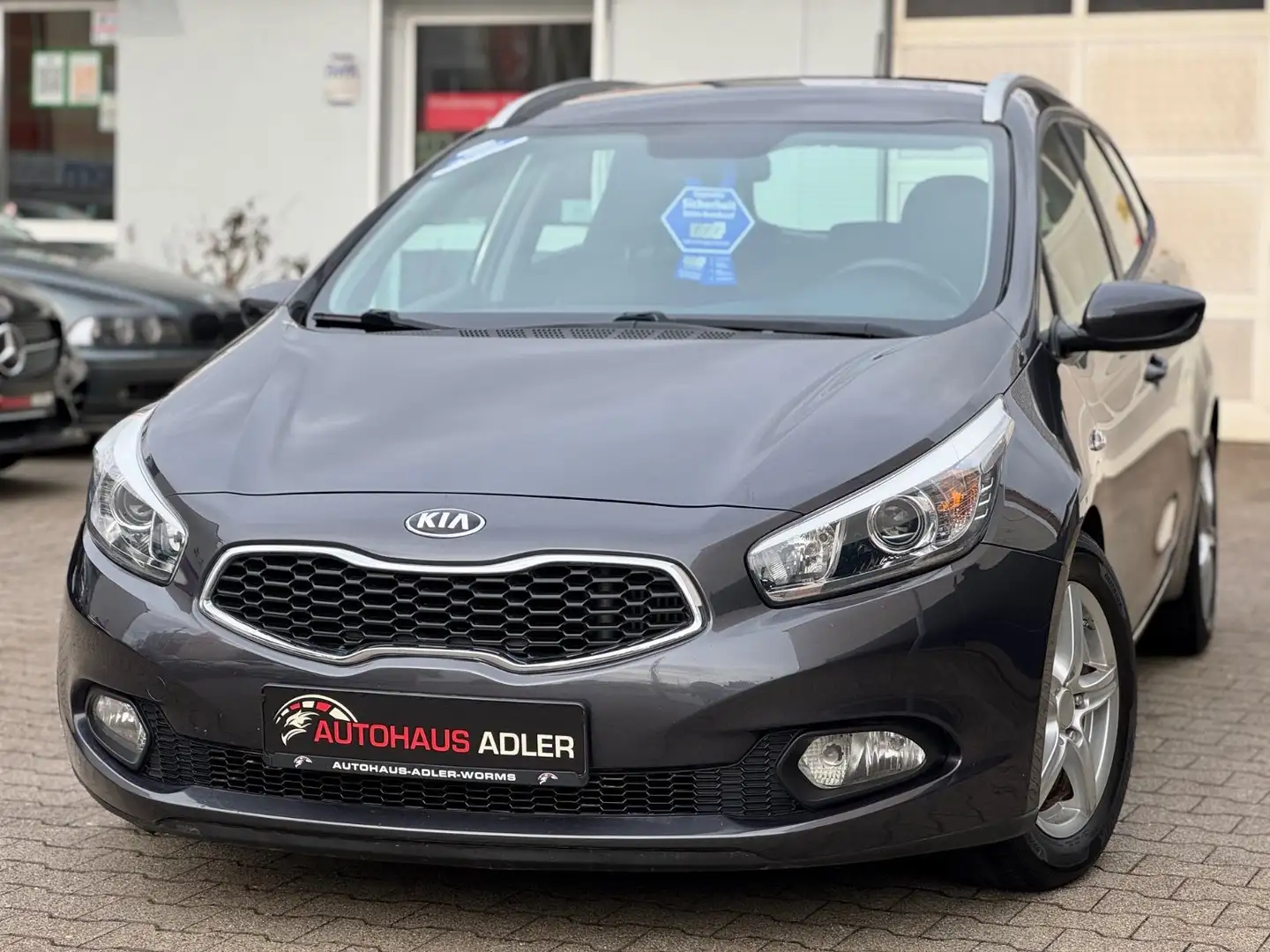 Kia Ceed / cee'd CEED 1.6 CRDi 16V Kombi EDITION 7*2HD*PDC*LH*SH* Grau - 2