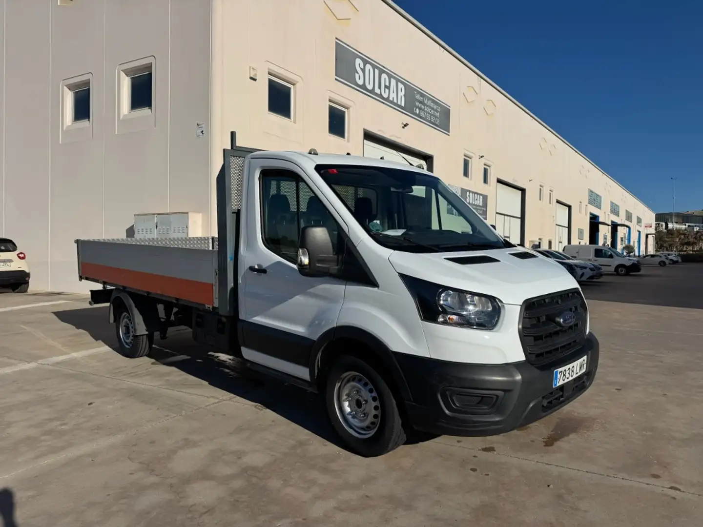 Ford Transit FT 350 L3 Chasis DCb. Ambiente Tr. Tra. 13 Blanco - 1