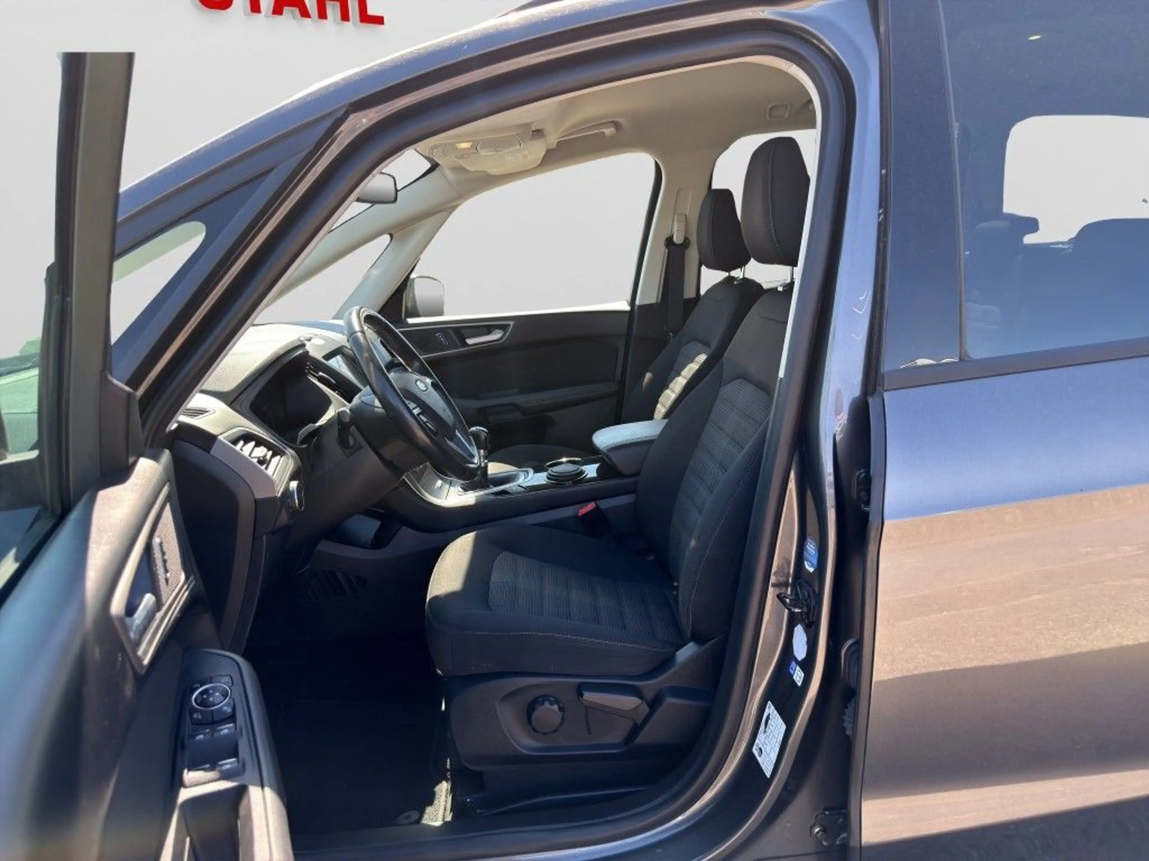 Ford Galaxy 1.5 EcoBoost Start-Stopp Business Edition — photo 9