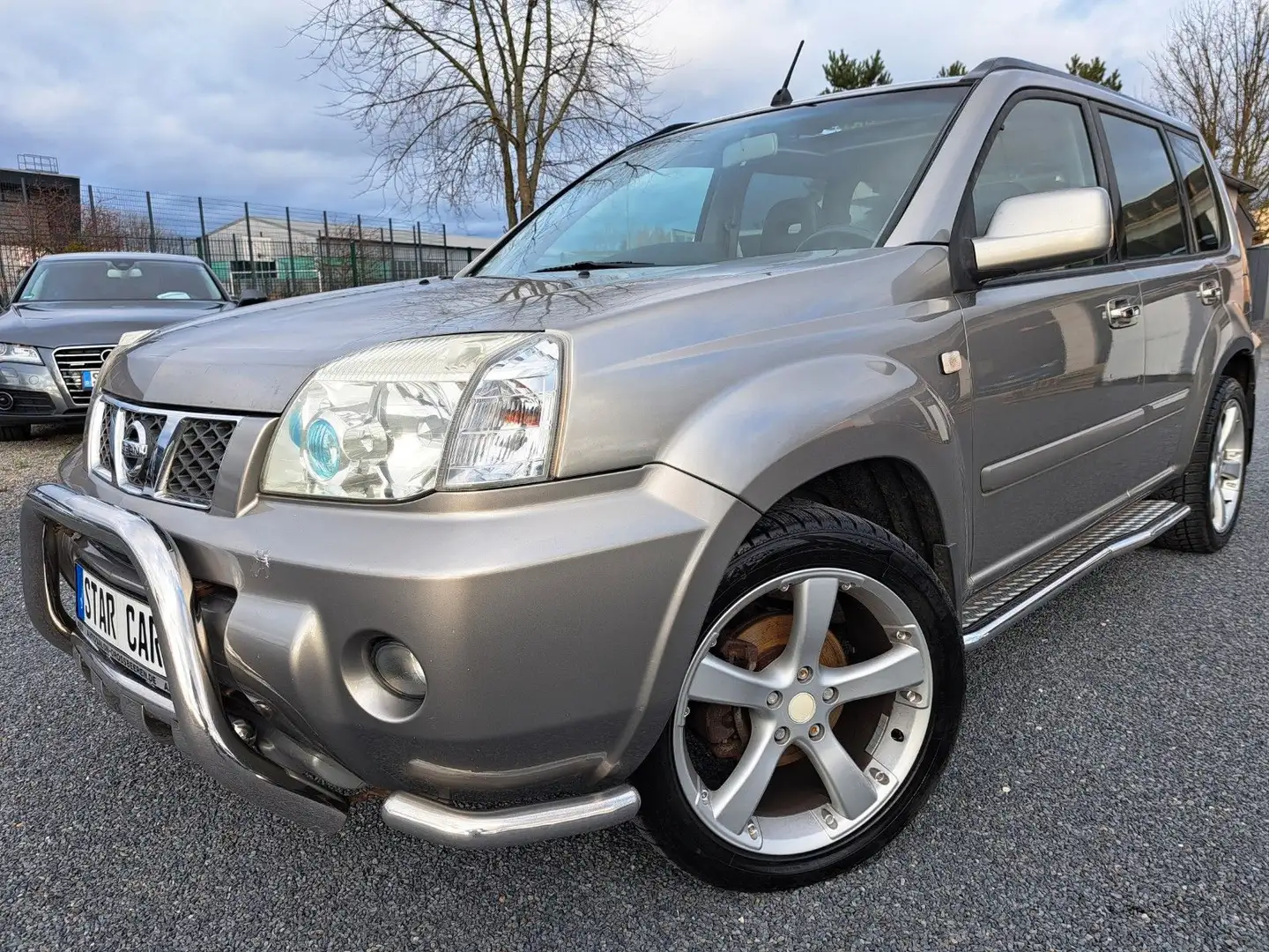 Nissan X-Trail 2.2 dCi Edition Sport Leder Pano AHK PDC Argent - 2