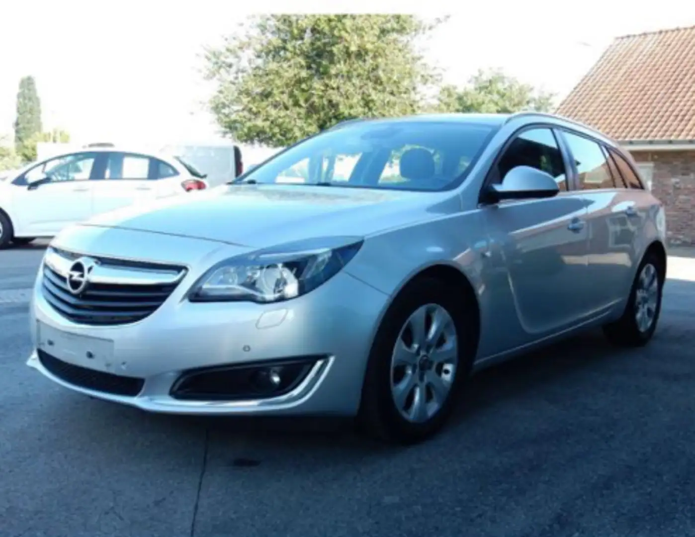 Opel Insignia 1.6 CDTI Sports Tourer ecoFLEXStart/Stop Business Zilver - 1