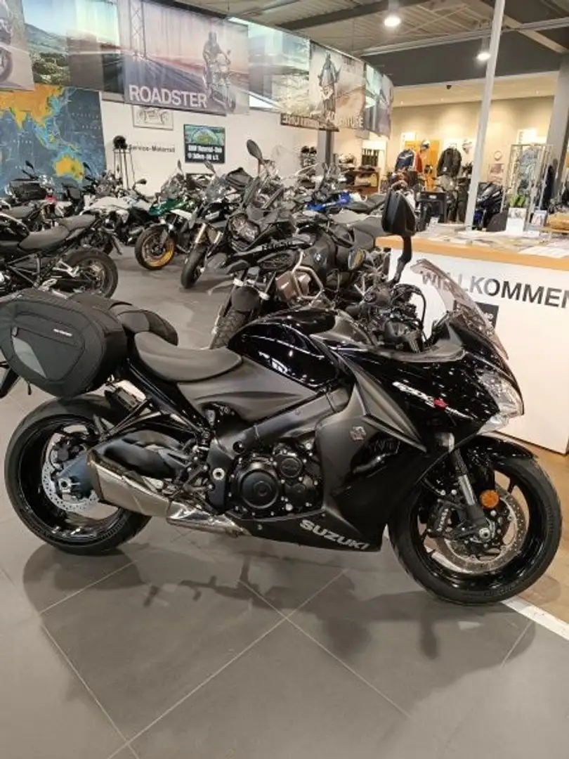 Suzuki GSX-S 1000 F mit 1 Jahr Gwl. mit Griffheizung, Se Schwarz - 2