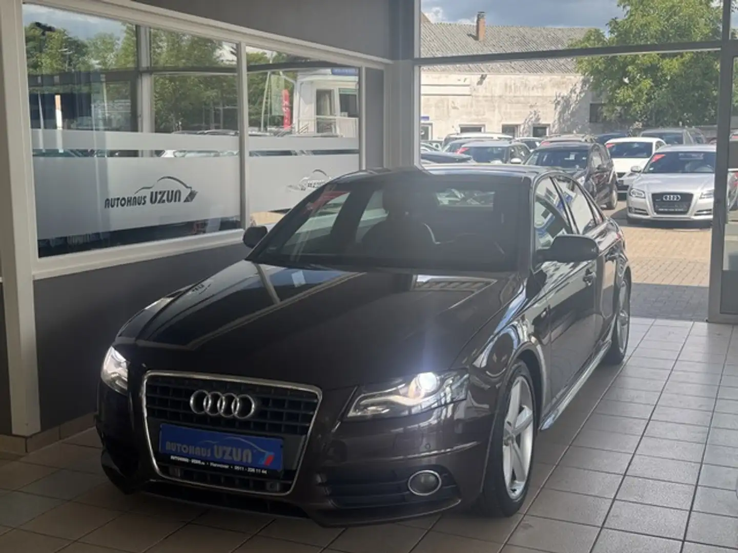 Audi A4 TDI S line SP+ Xenon Klima Navi Alcantara Braun - 2