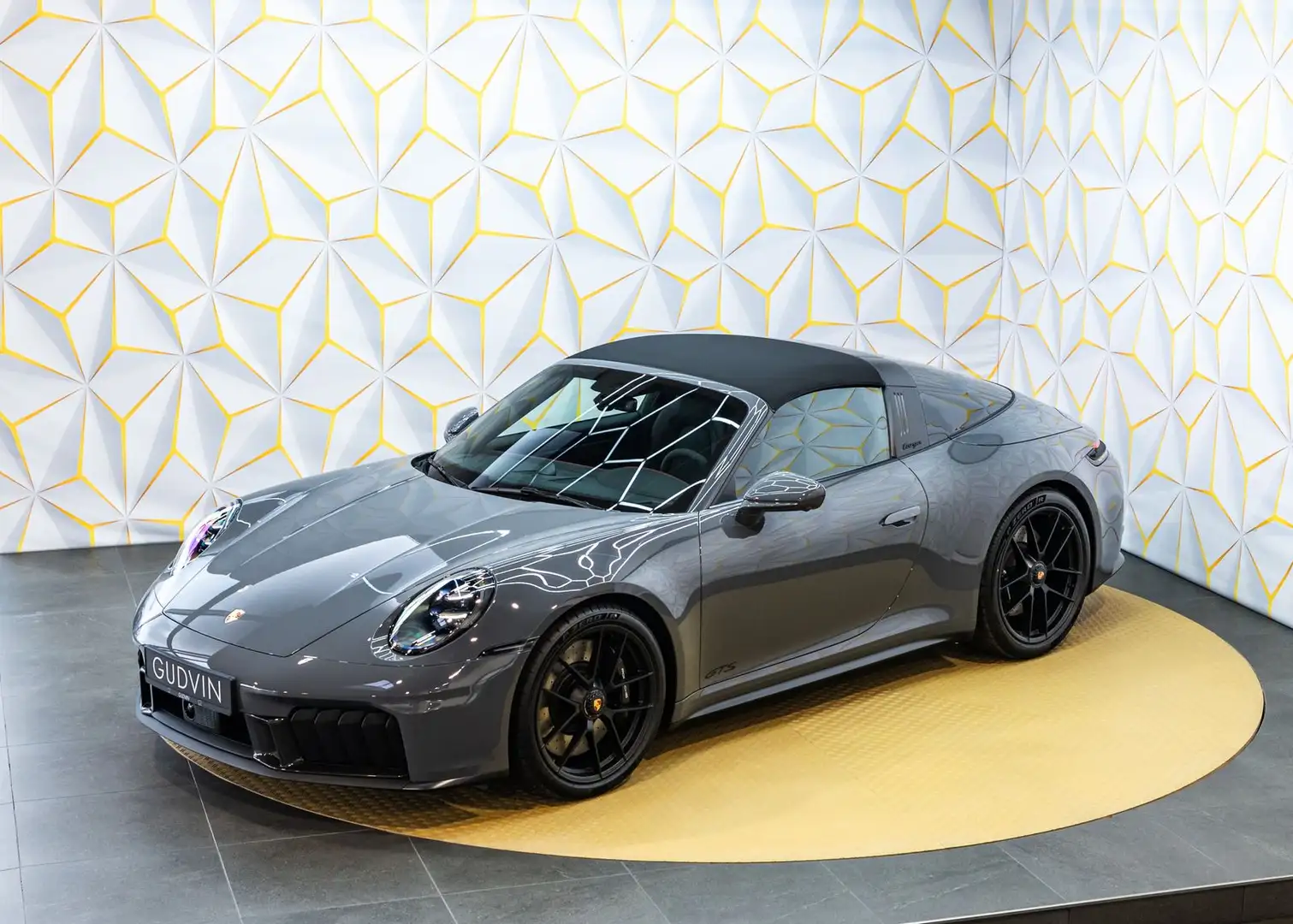 Porsche 911 Targa 4 GTS/BOSE/Carbon Gris - 2