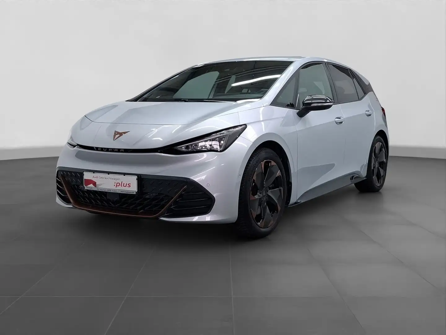 CUPRA Born 360 ALLWETTER LM19 PRIVACY SITZHZ Silber - 2