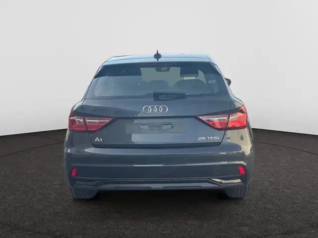 Audi A1 view 6