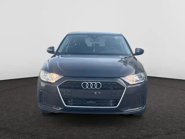 Audi A1 view 3