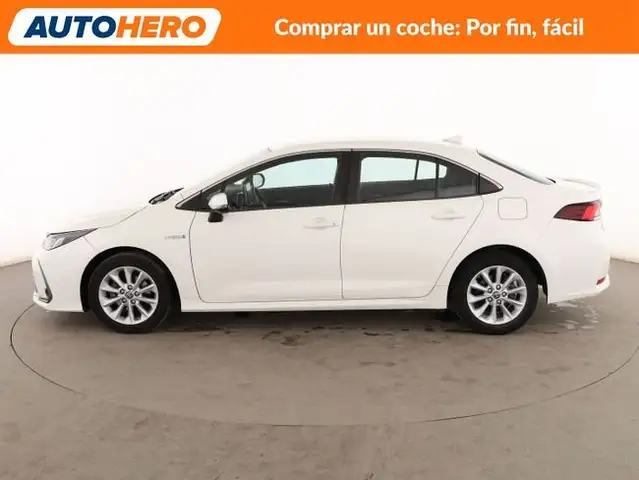 Toyota Corolla view 3