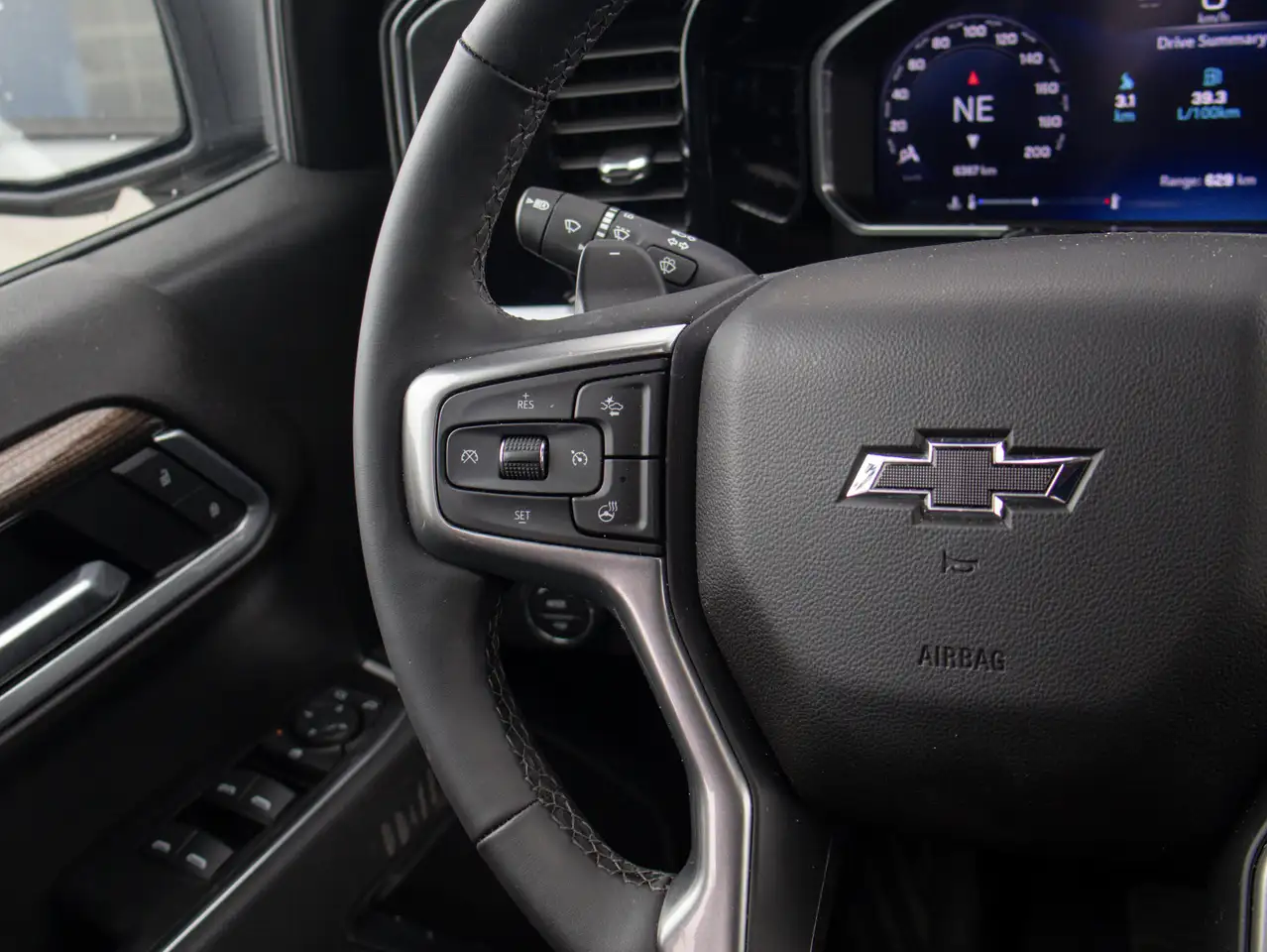 Chevrolet Silverado 1500 снимка Chevrolet Silverado 1500