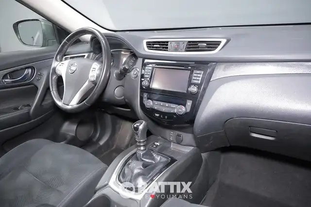 Nissan X-Trail view 18