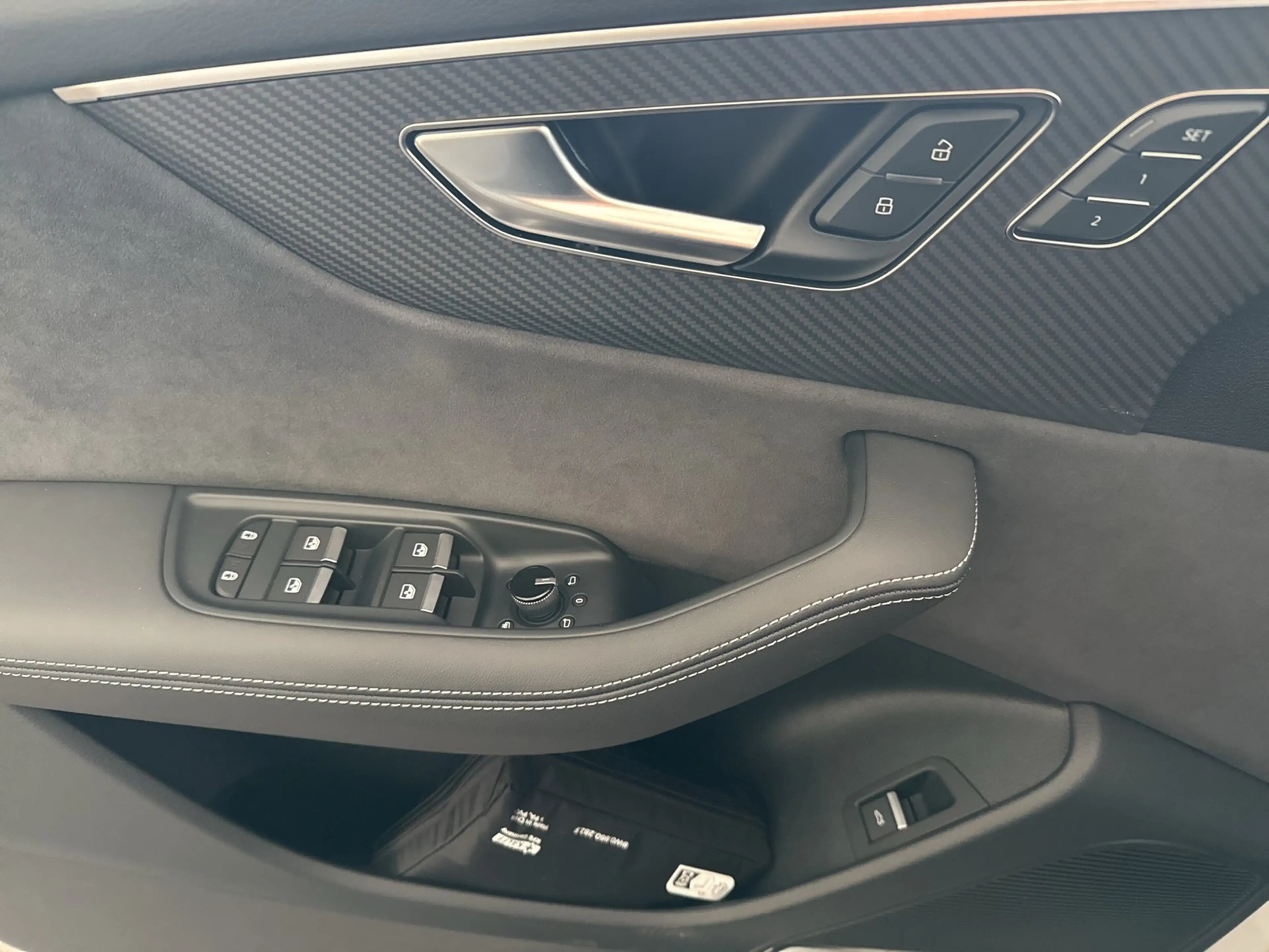 Audi SQ8 quattro PANO B&O AHK CAM LM22 HEAD-UP ACC — photo 16