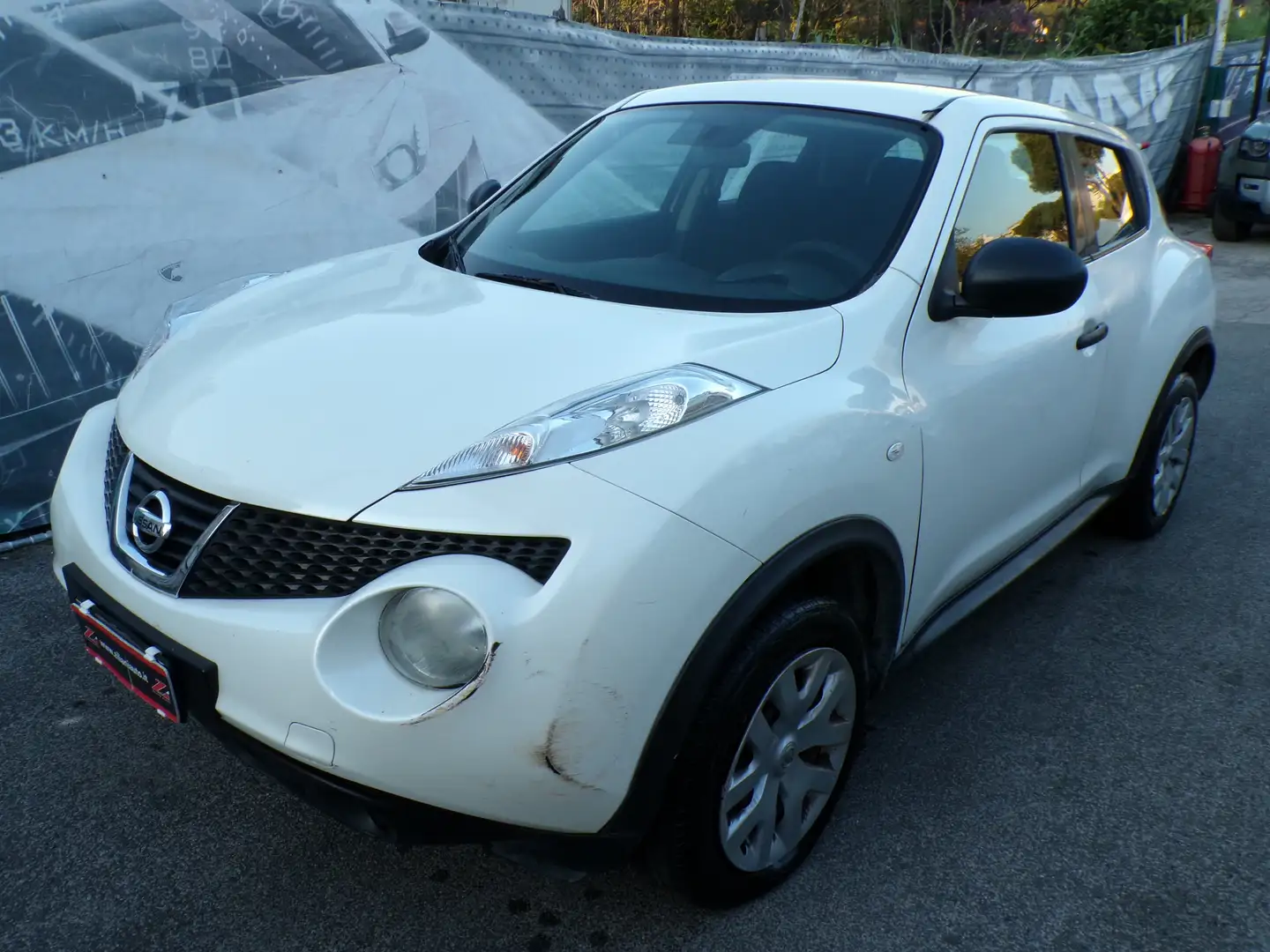 Nissan Juke 1.6 eco Gpl MARCIANTE MA MOTORE DA RIVEDERE Weiß - 2