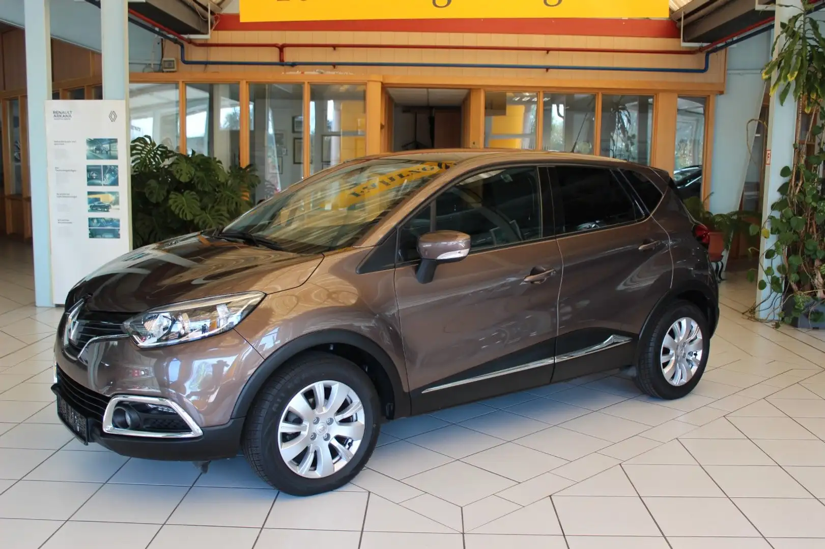 Renault Captur Luxe ENERGY TCe 90 Braun - 2