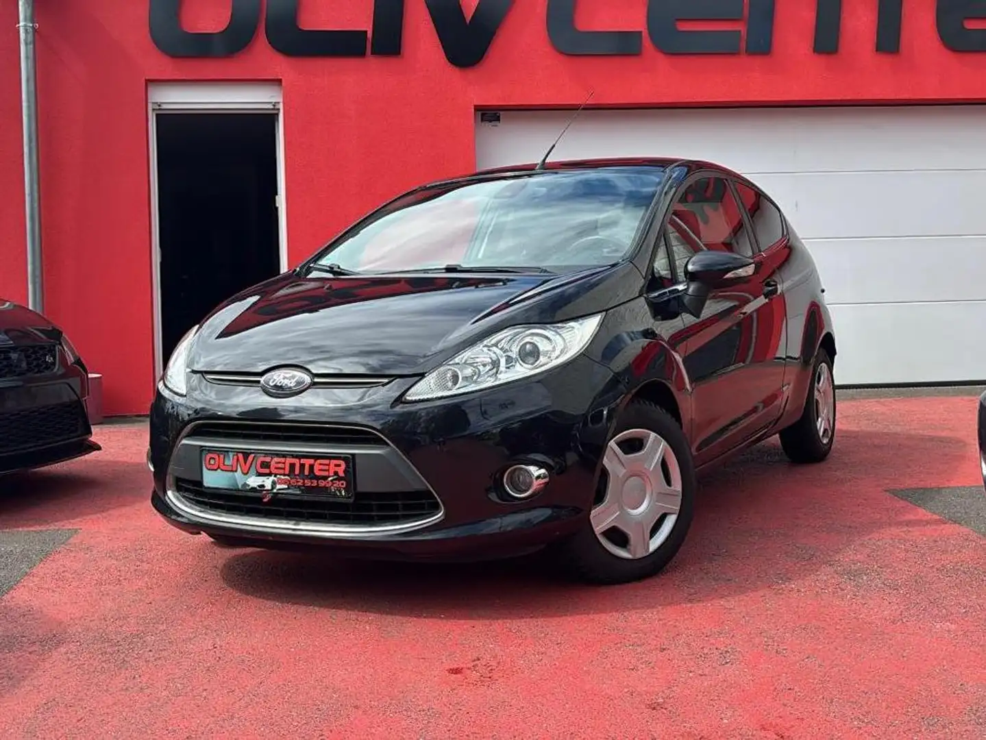 Ford Fiesta Fiesta 1.25 82 Titanium 5900e Noir - 1