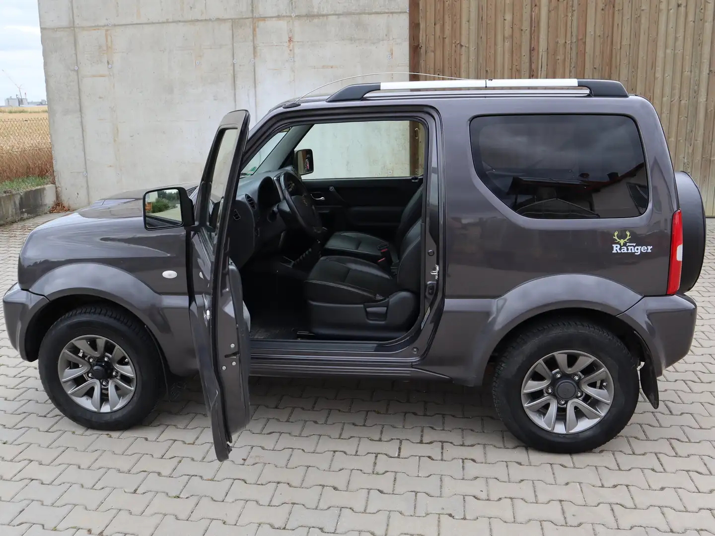 Suzuki Jimny Style Ranger Grau - 1