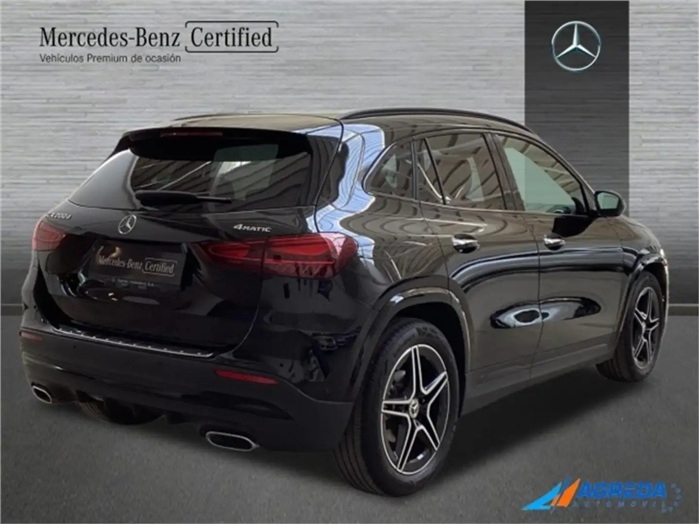 Mercedes-Benz GLA 200 D 4MATIC - 2