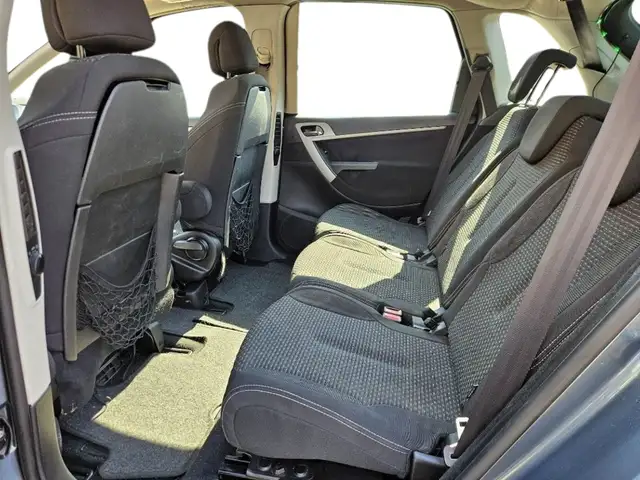 Citroen C4 Picasso view 10