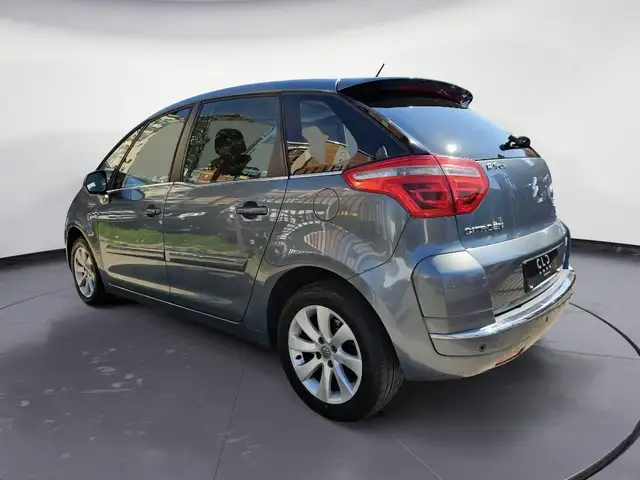 Citroen C4 Picasso view 5