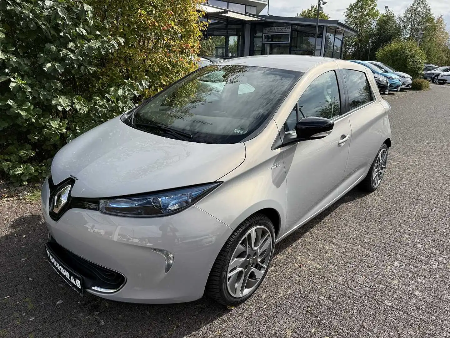 Renault ZOE Bose ZE40 Leder, PDC+Kamera, SHZ, Navi Batteriemie Beige - 2