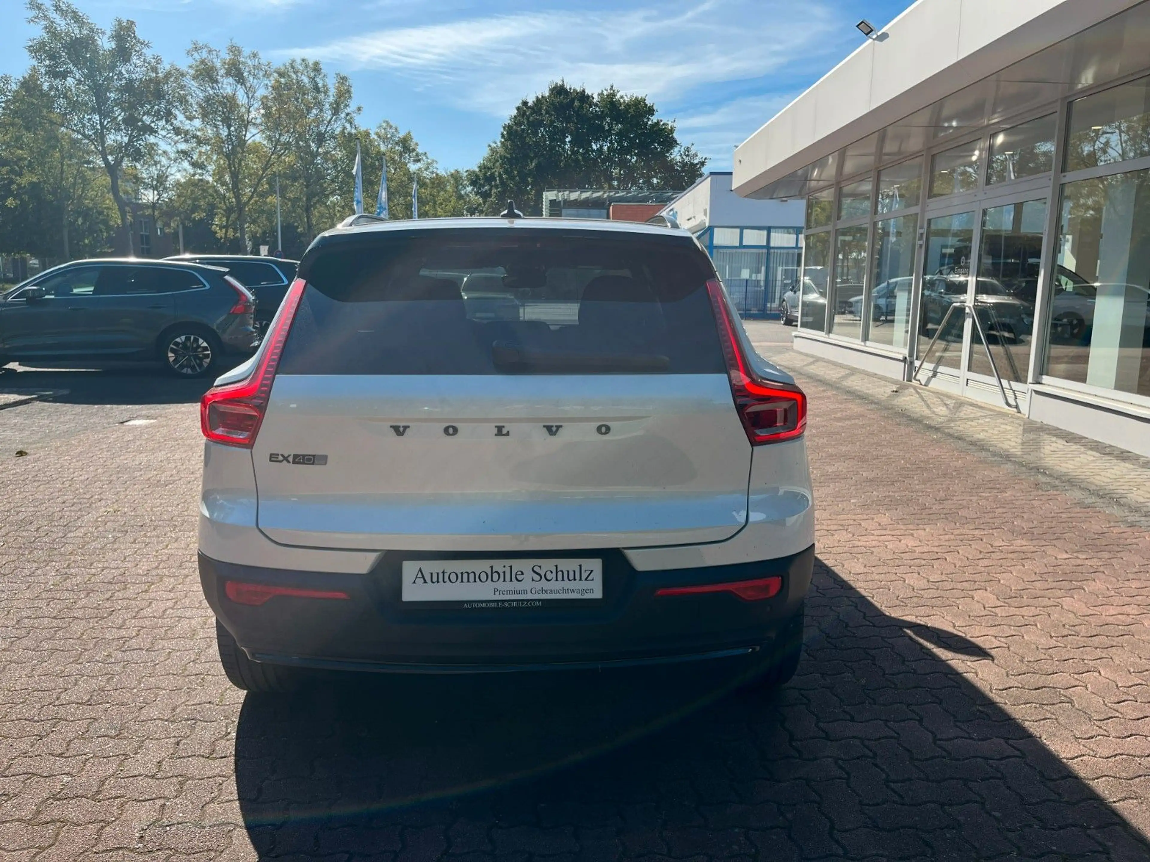 Volvo EX40 Plus Black Edit. Single Motor Ext Range — photo 7