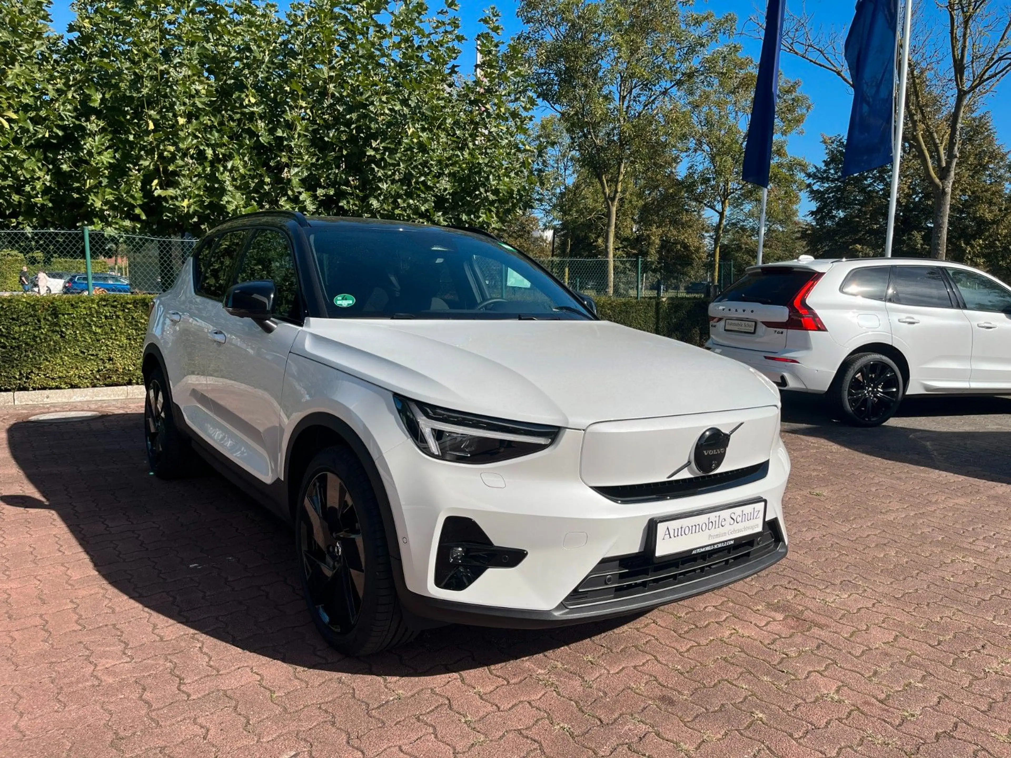 Volvo EX40 Plus Black Edit. Single Motor Ext Range — photo 13