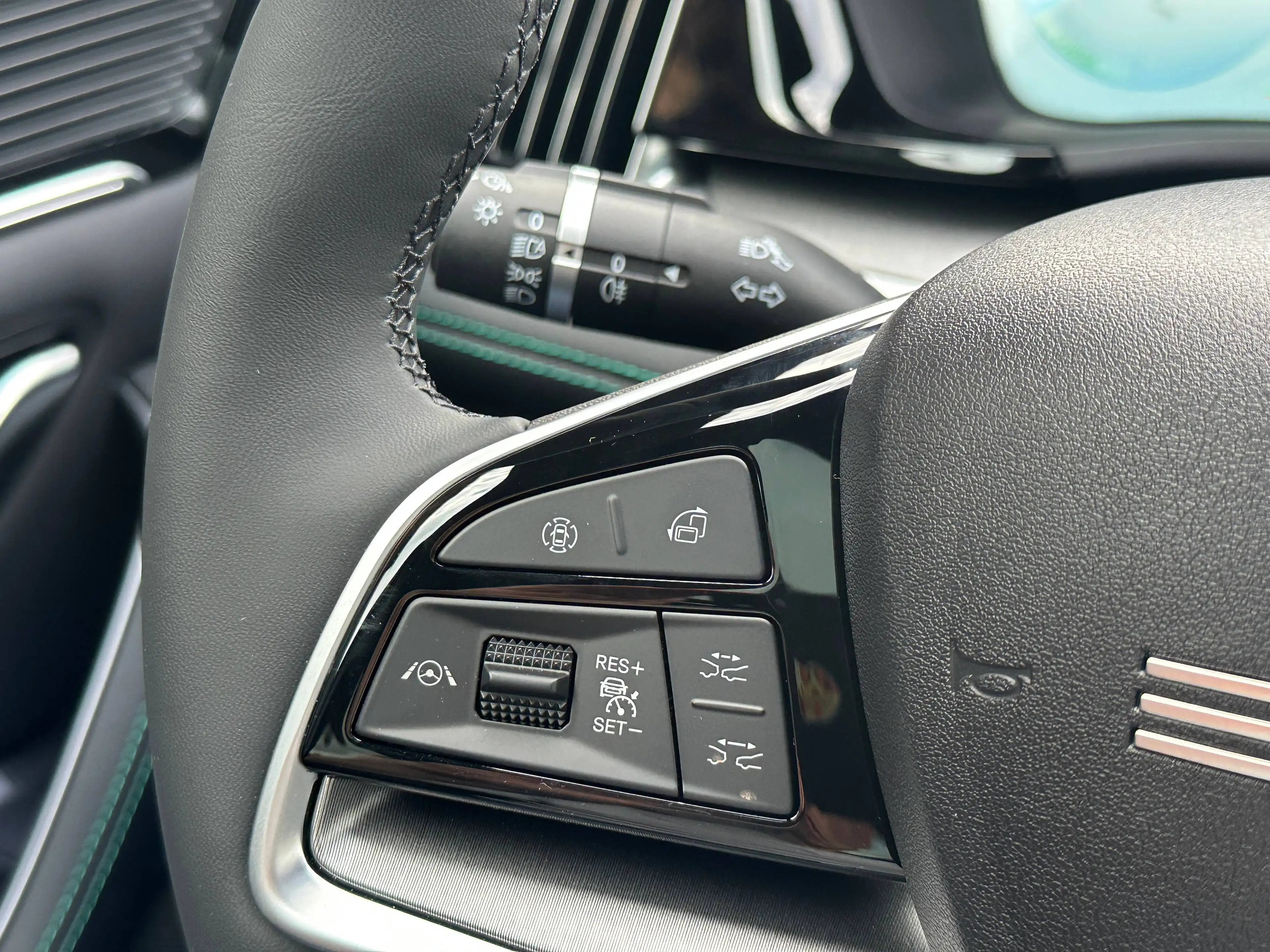 BYD Seal U SEAL U DM-i PHEV AWD Design +DACH+360°+HUD+ — photo 14