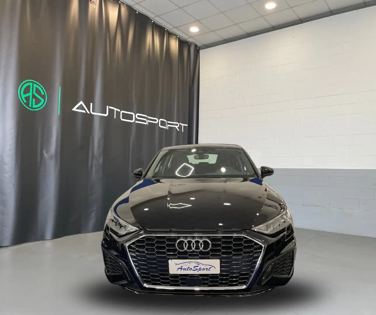 Audi A3 SPB 35 TFSI S line edition Schwarz - 2
