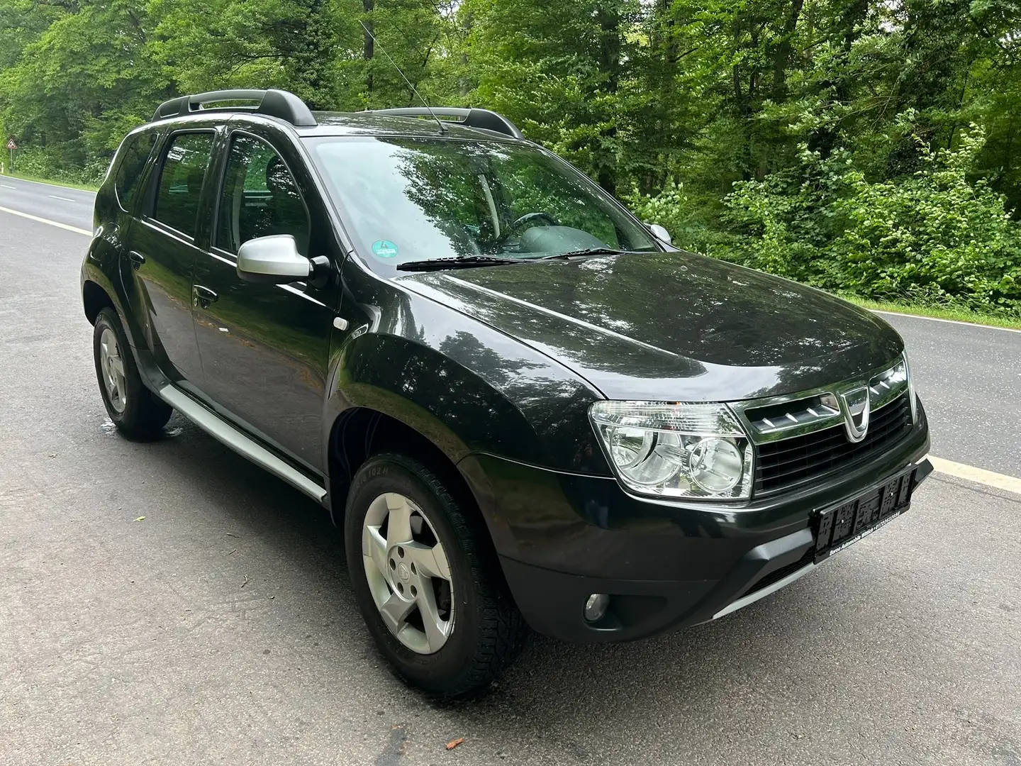 Dacia Duster Prestige KLIMA - 1.6 - Tüv-Asu NEU (05-2027) - Fekete - 1