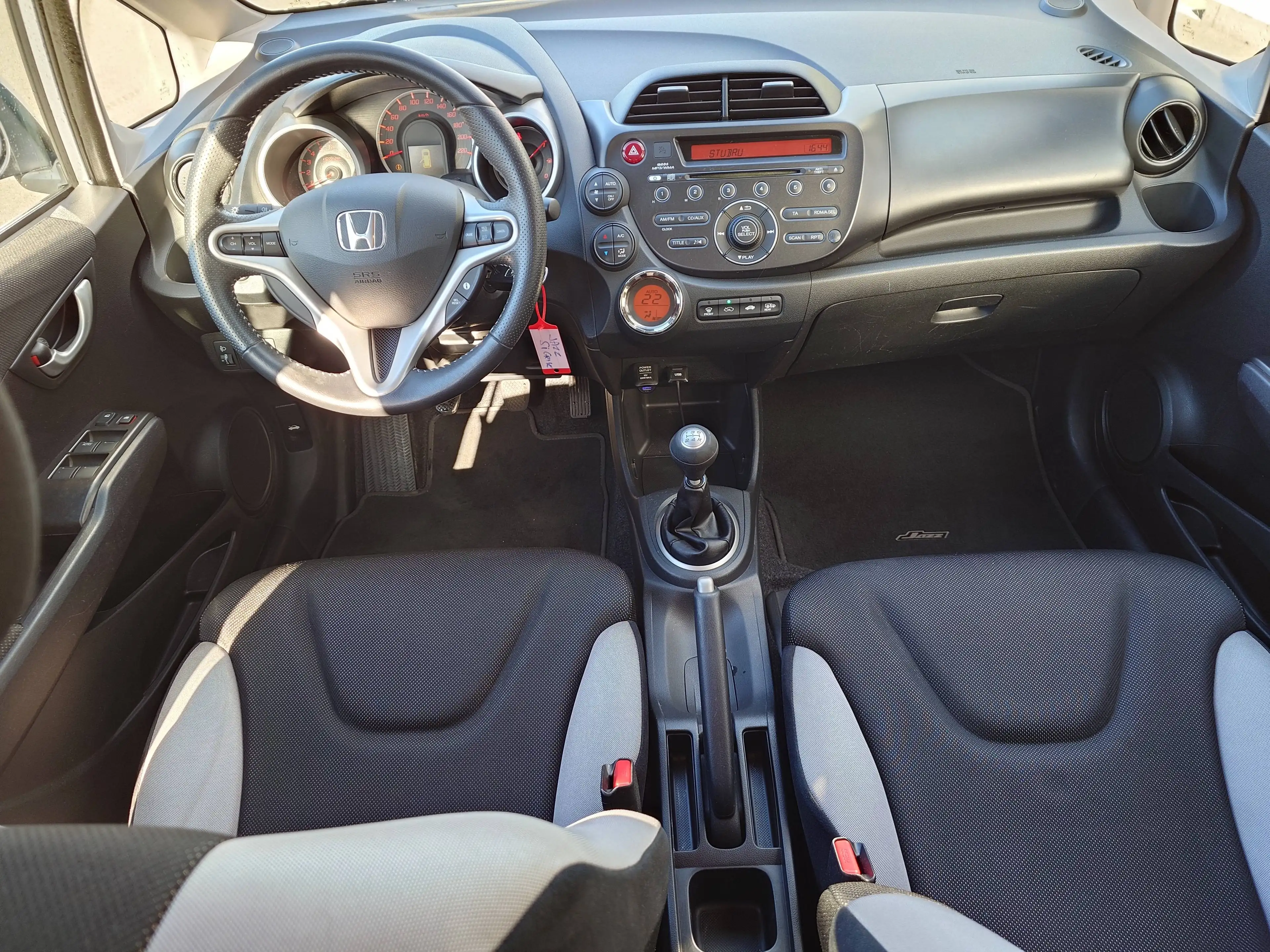 Honda Jazz Jazz 1.4i Si sport — photo 7