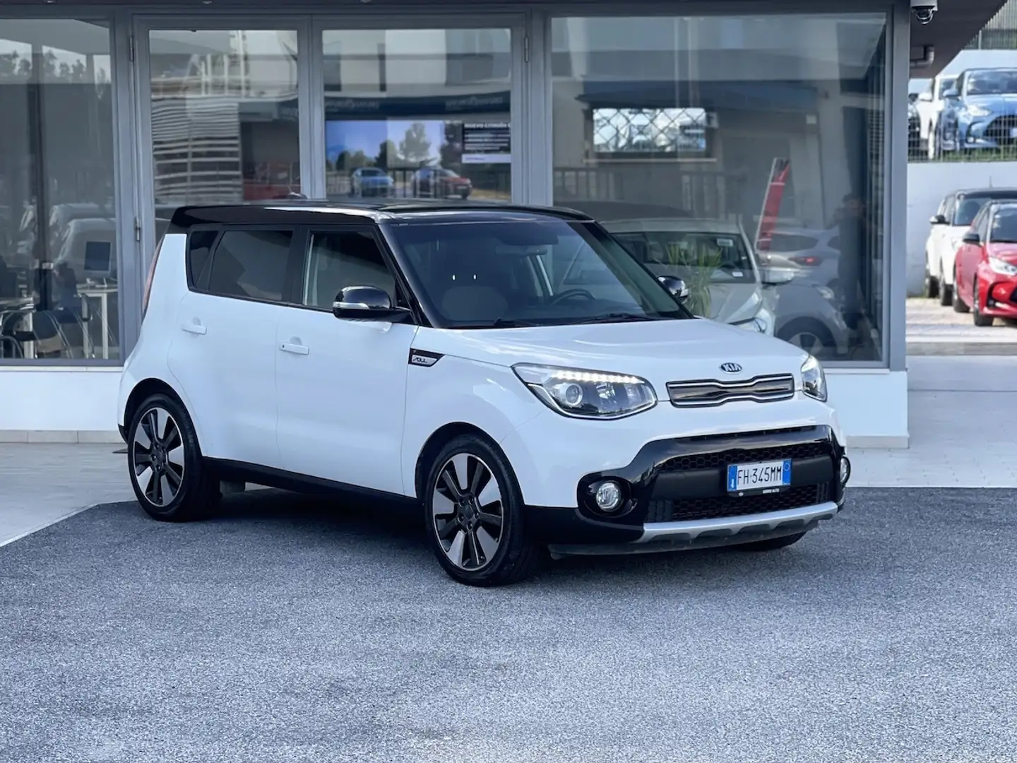 Kia Soul Kia Soul 1.6 Diesel 136CV E6 Neo. - 2017 Blanc - 1