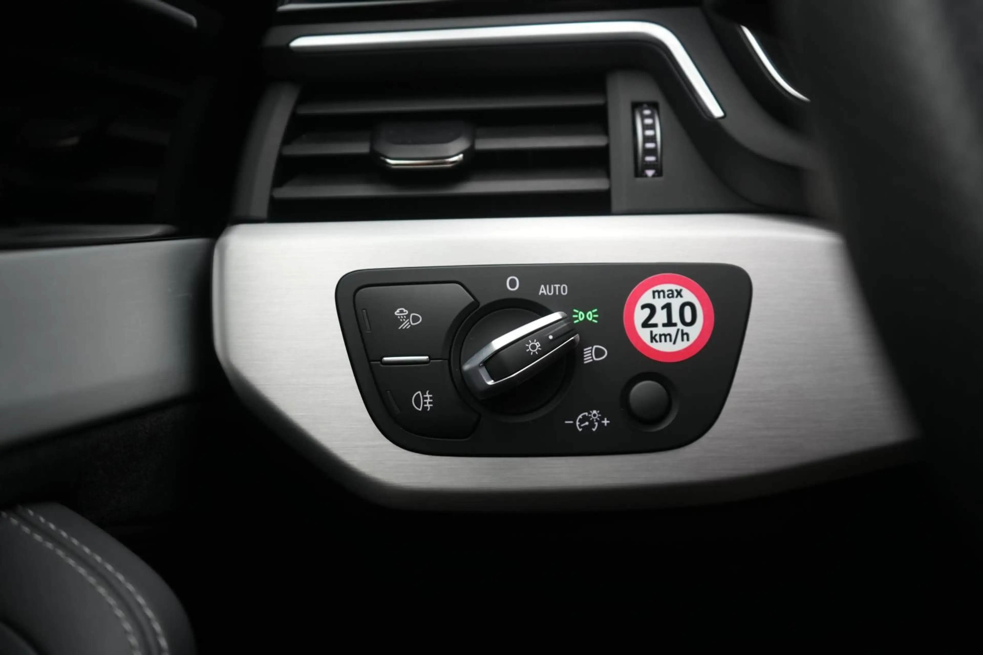 Audi S4 Avant TDI quattro ACC/Kamera/Pano/B&O/Matrix/ — photo 25