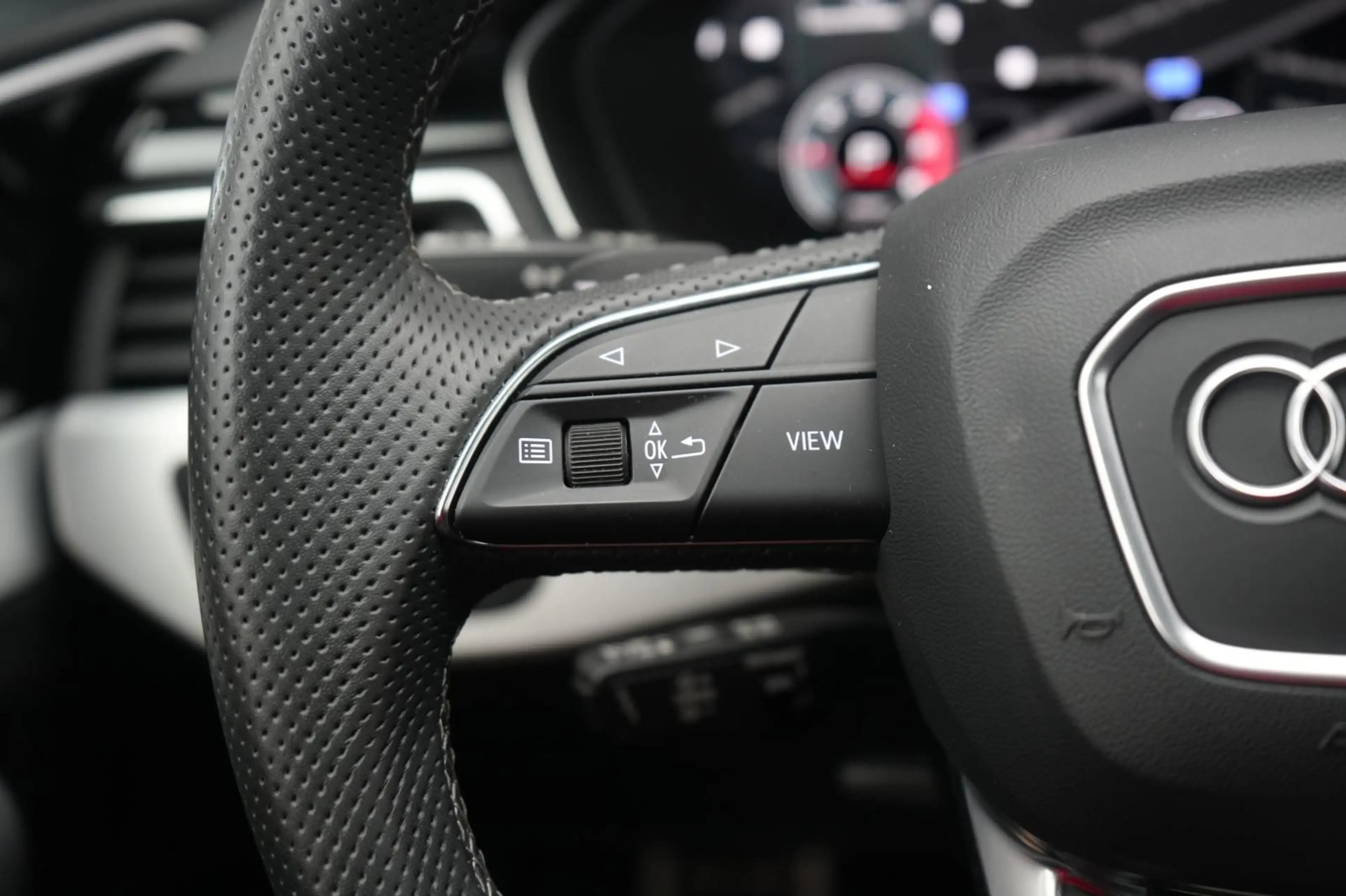 Audi S4 Avant TDI quattro ACC/Kamera/Pano/B&O/Matrix/ — photo 20