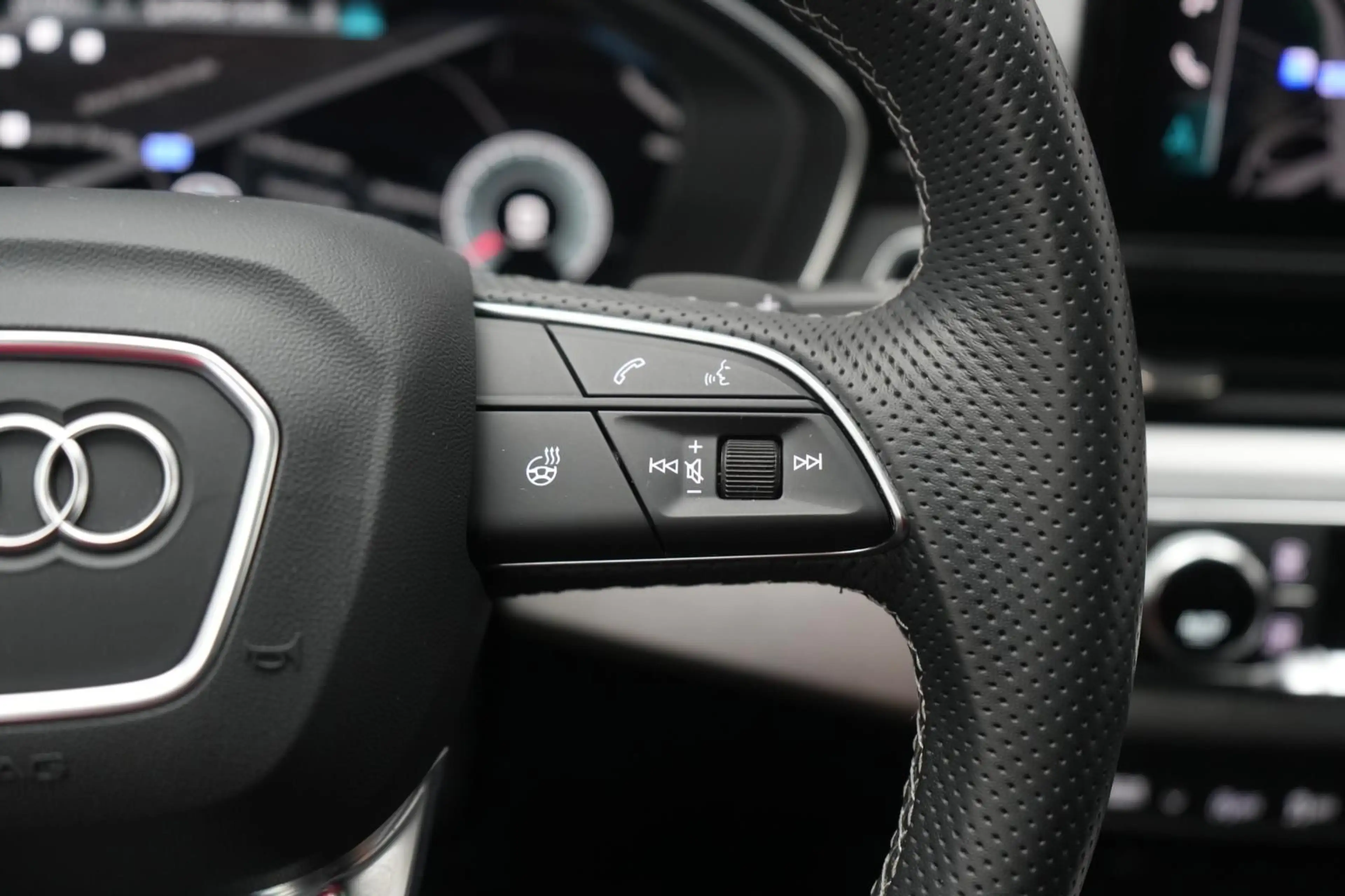 Audi S4 Avant TDI quattro ACC/Kamera/Pano/B&O/Matrix/ — photo 19