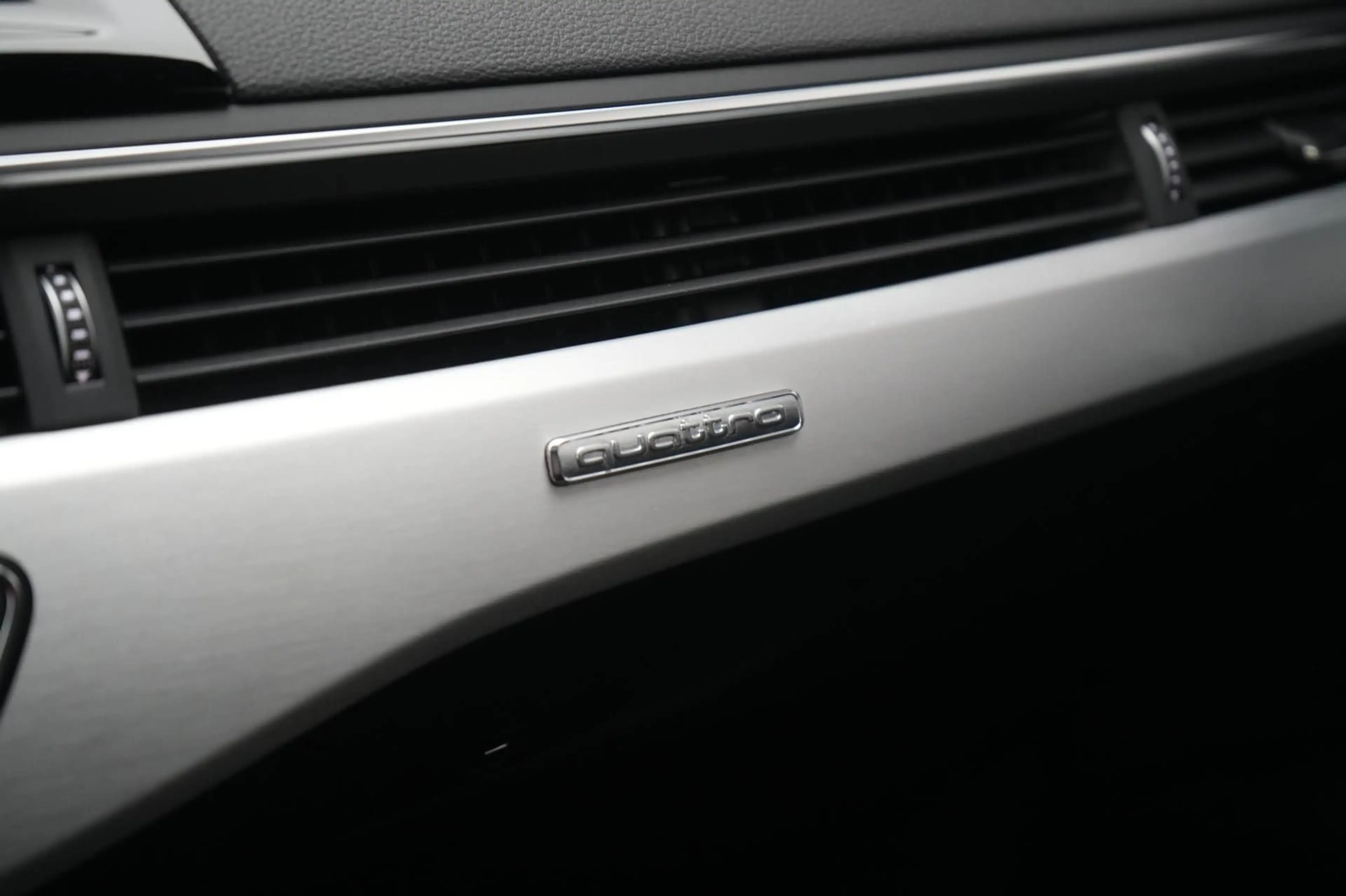 Audi S4 Avant TDI quattro ACC/Kamera/Pano/B&O/Matrix/ — photo 26