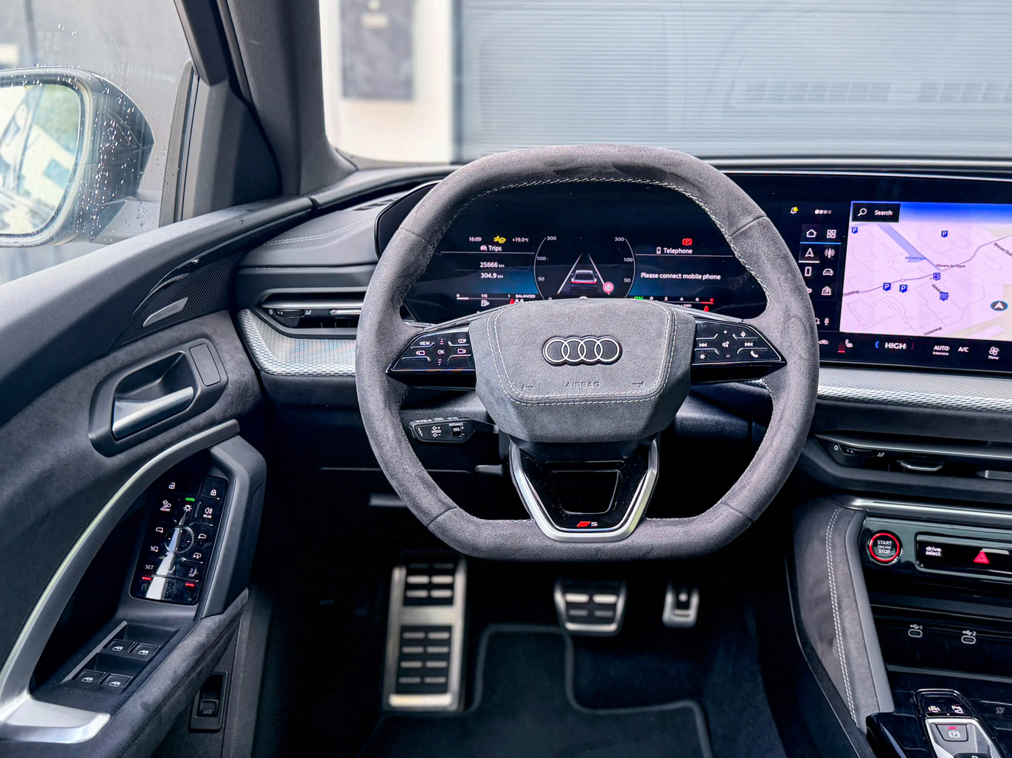 Audi SQ5 3.0 TFSI quattro 270 kW edition one — photo 13