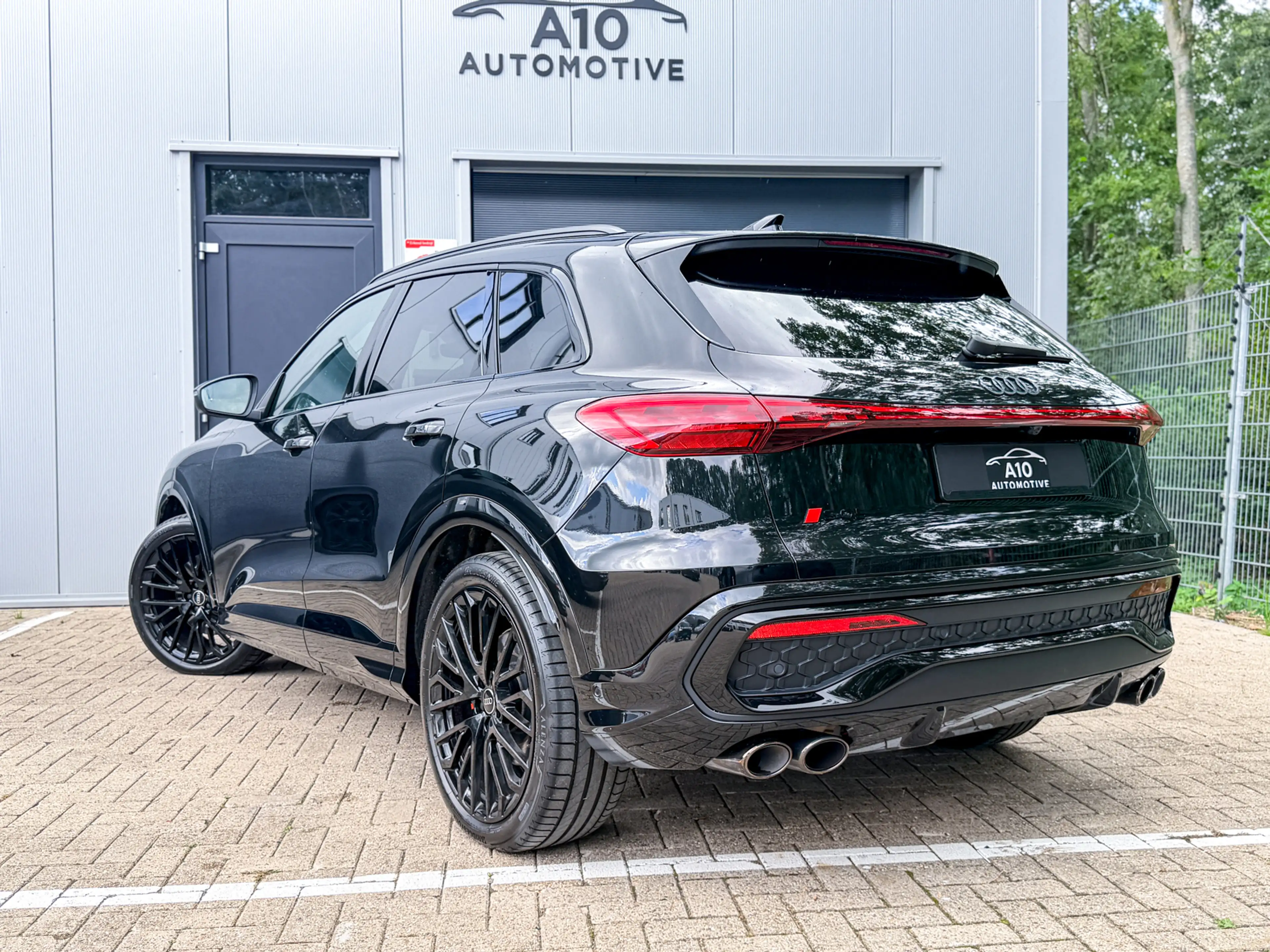 Audi SQ5 3.0 TFSI quattro 270 kW edition one — photo 4