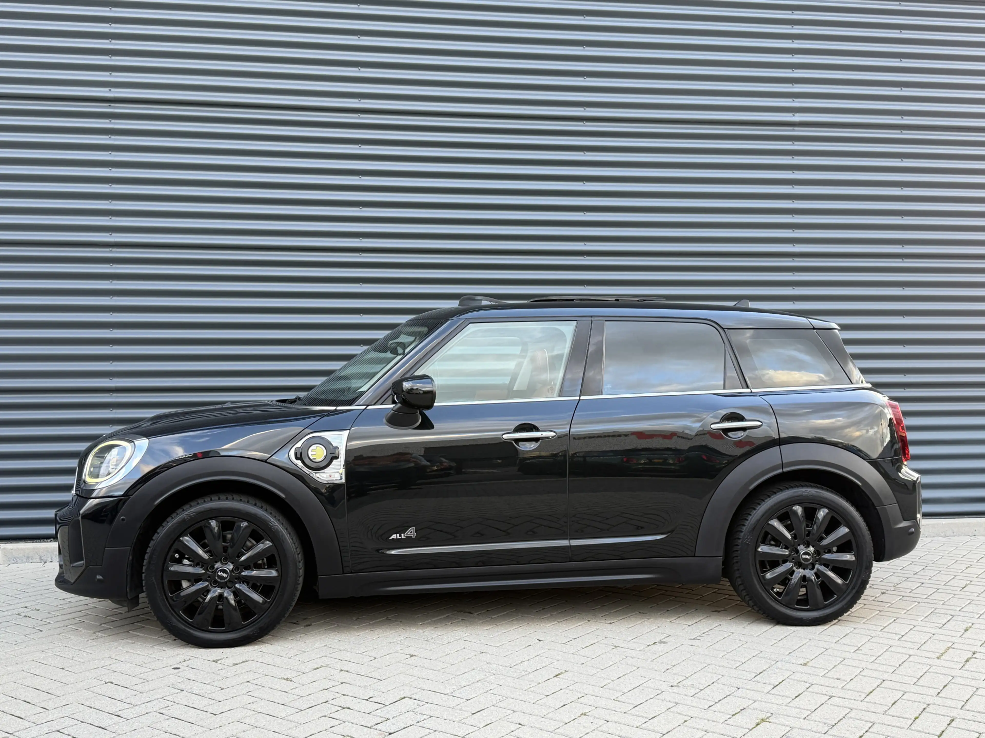 MINI Cooper SE Countryman 1.5 ALL4 Leder/Pano/H&K/Camera — photo 4