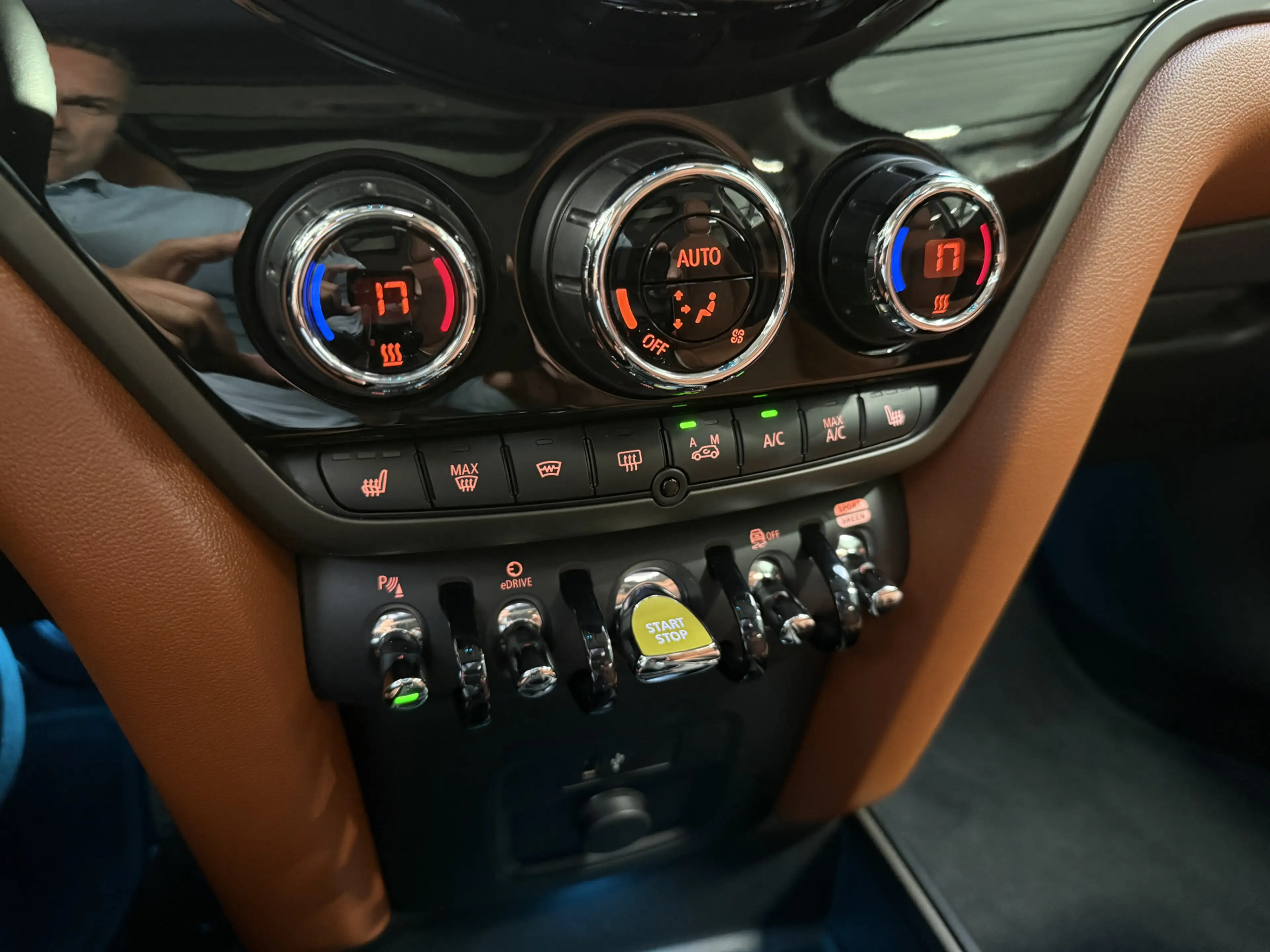 MINI Cooper SE Countryman 1.5 ALL4 Leder/Pano/H&K/Camera — photo 16