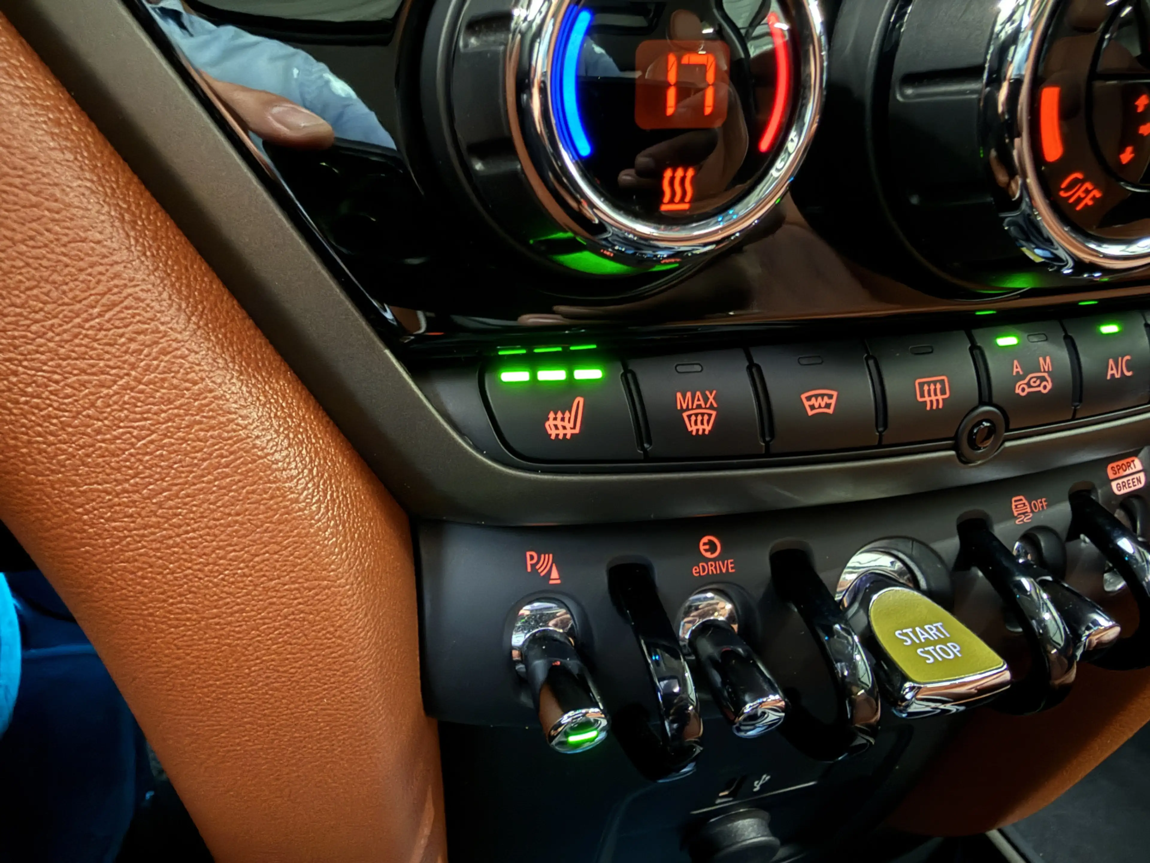 MINI Cooper SE Countryman 1.5 ALL4 Leder/Pano/H&K/Camera — photo 17