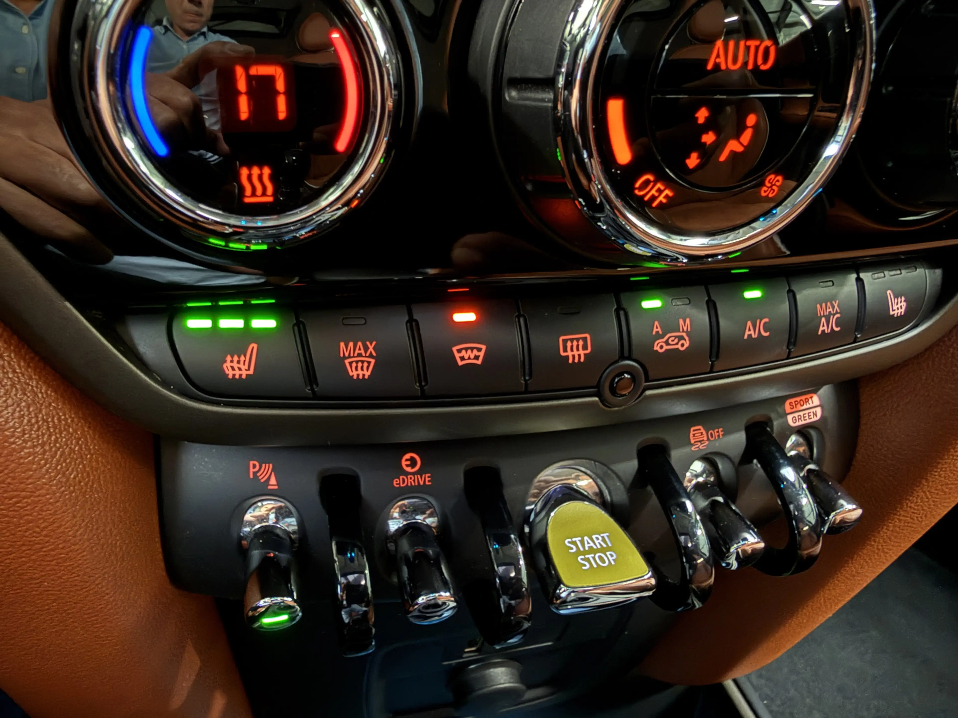 MINI Cooper SE Countryman 1.5 ALL4 Leder/Pano/H&K/Camera — photo 39